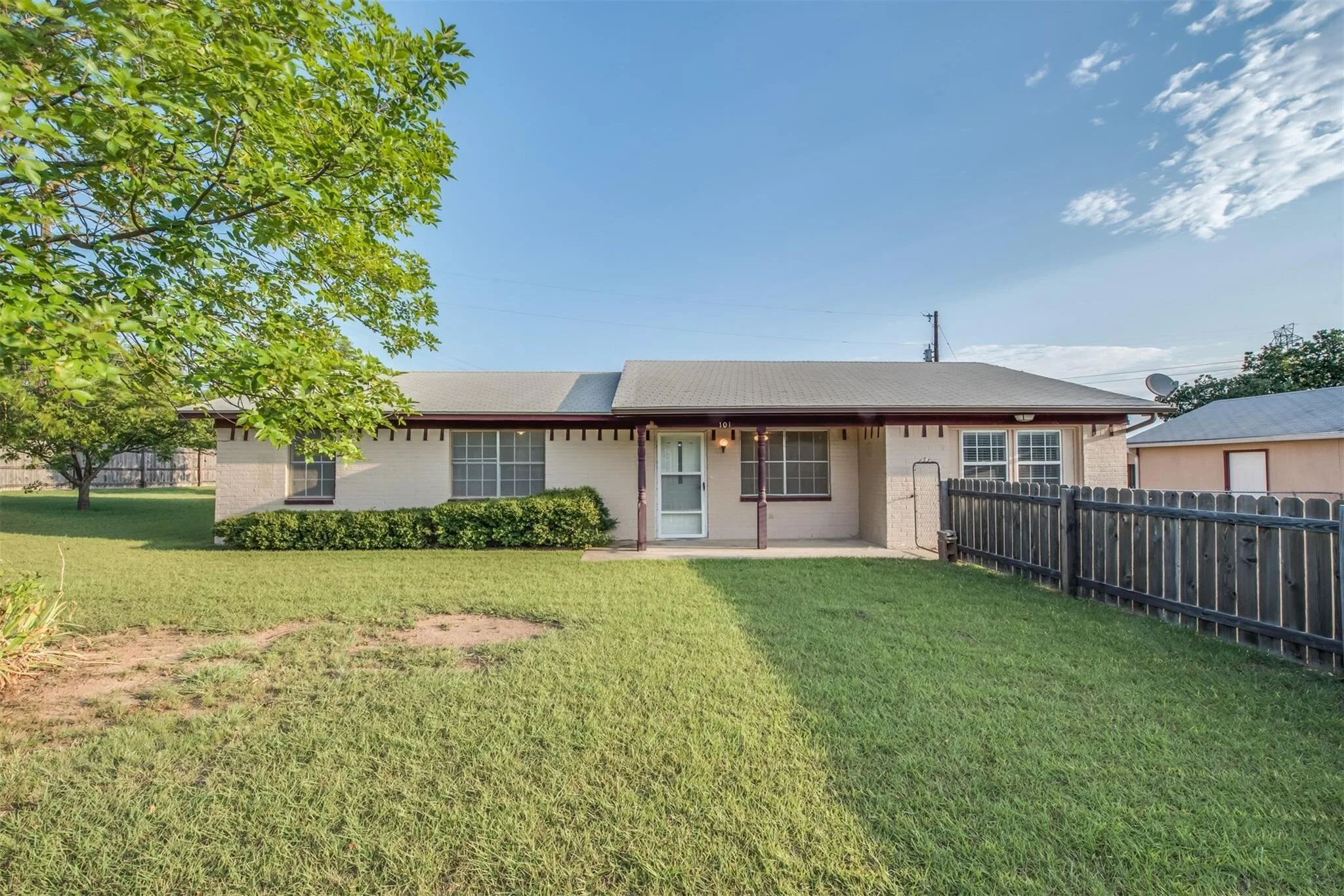 SOLD! 101 Spanish Trail, Weatherford, TX 76088
