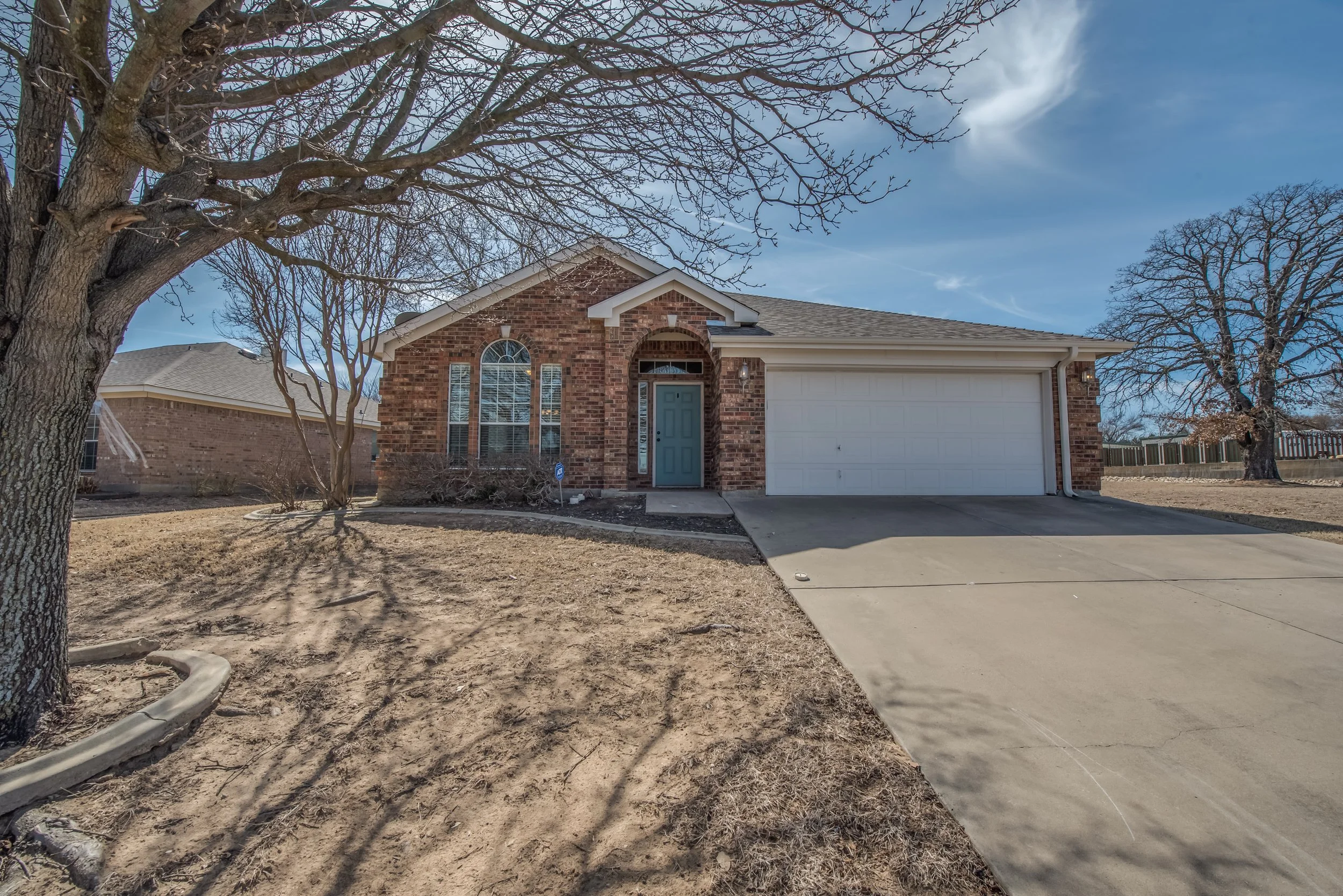 SOLD!! 211 Sweetwater Dr, Weatherford, TX 76086