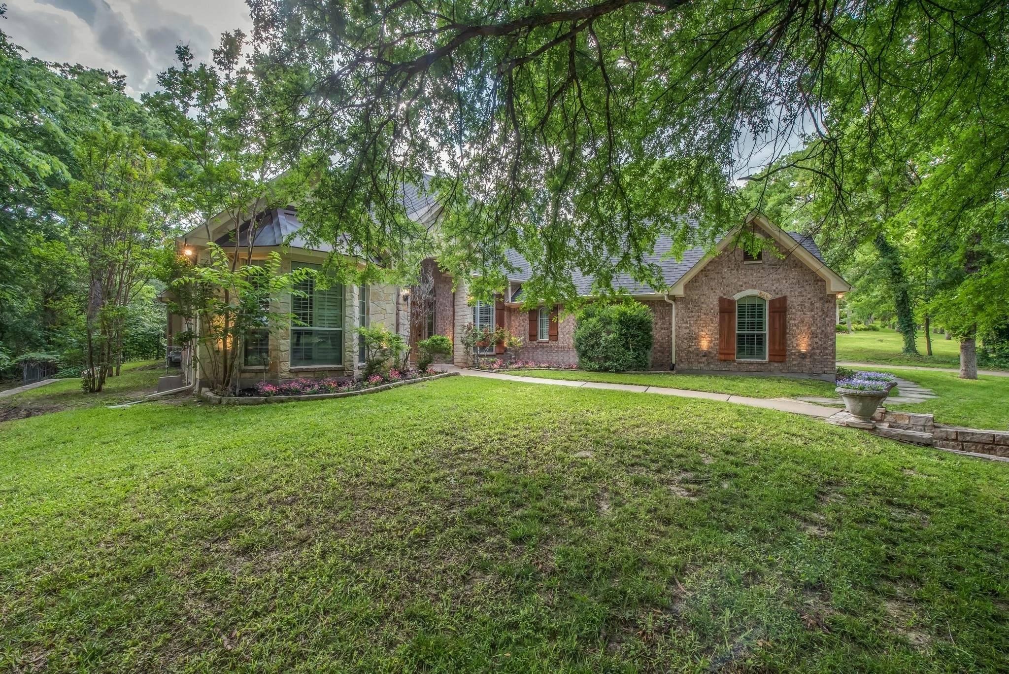 SOLD! 131 Allie Court, Hudson Oaks, Texas 76087
