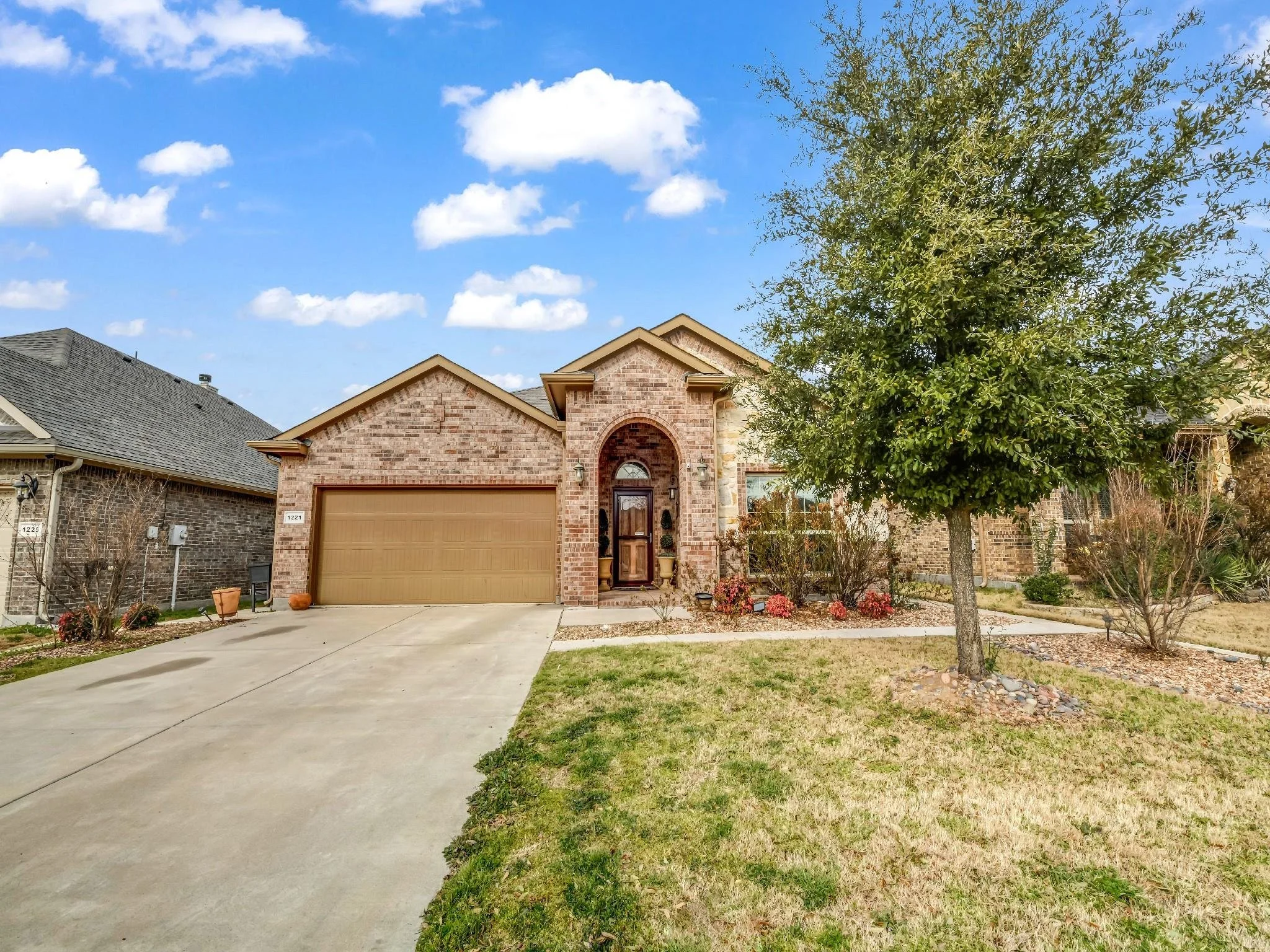 SOLD! 1221 Scott Drive, Weatherford, Texas 76087