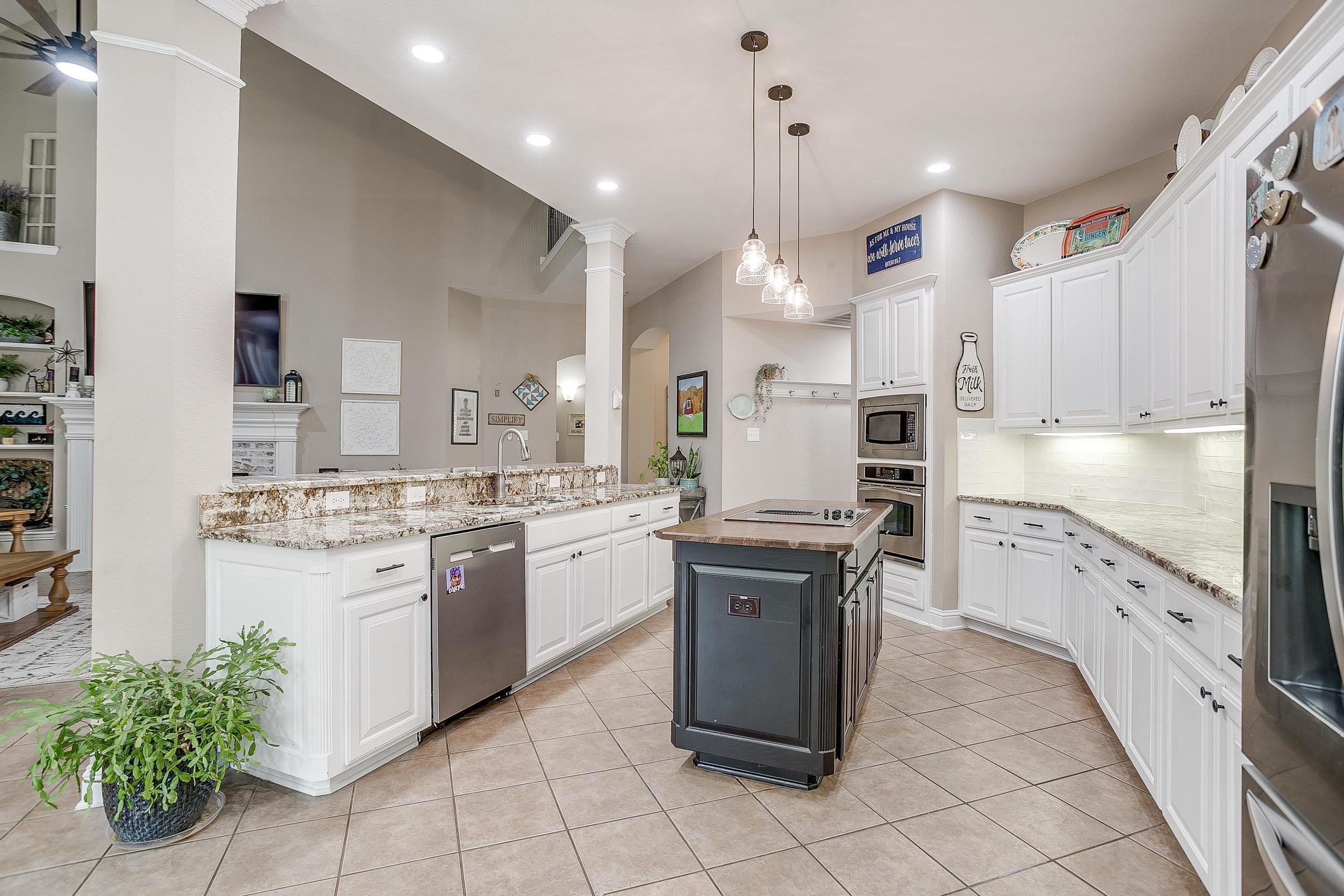 2632 Lakebend Drive (20 of 65).jpg
