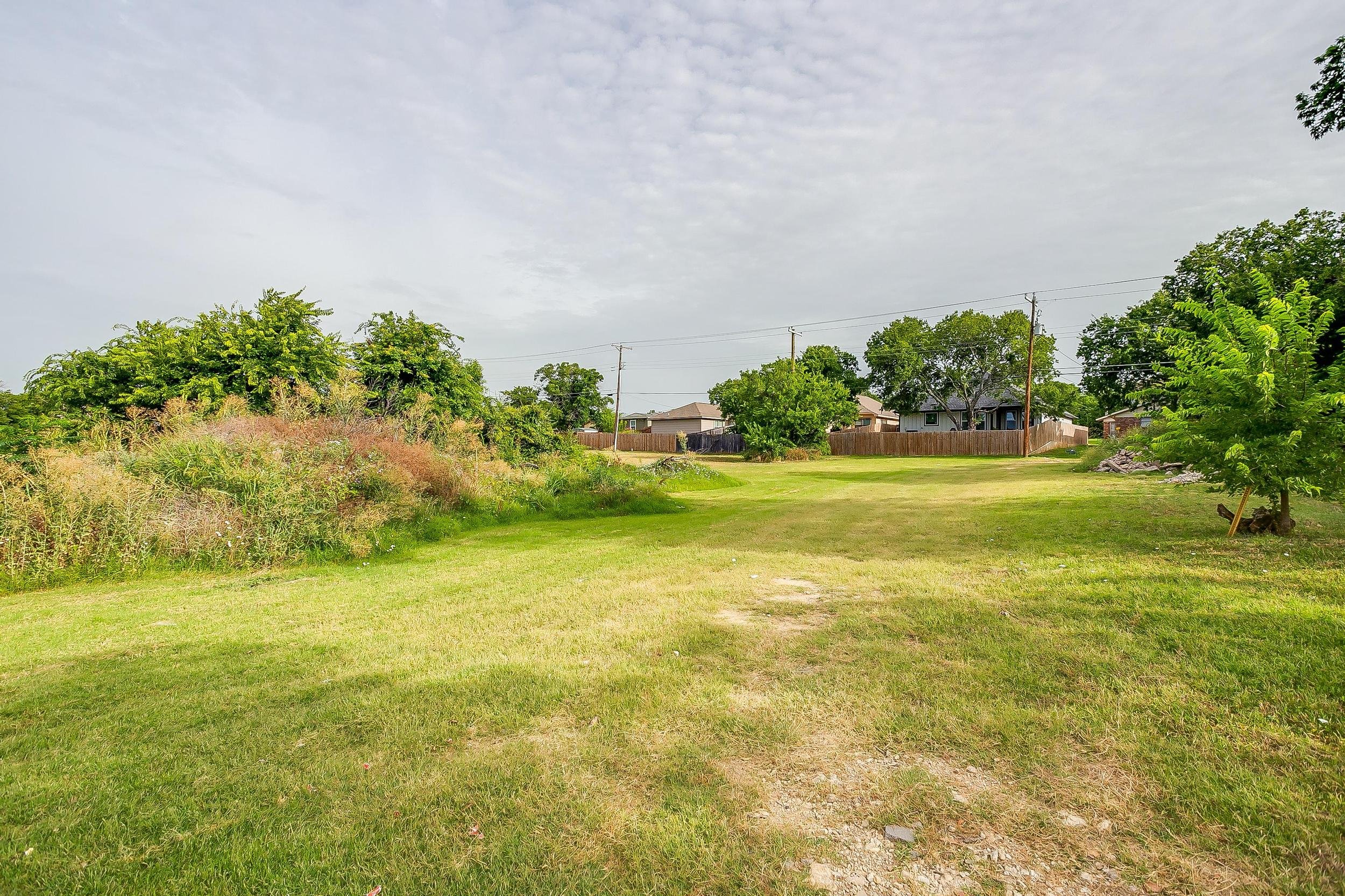 5816 Helmick Ave (3 of 38).jpg