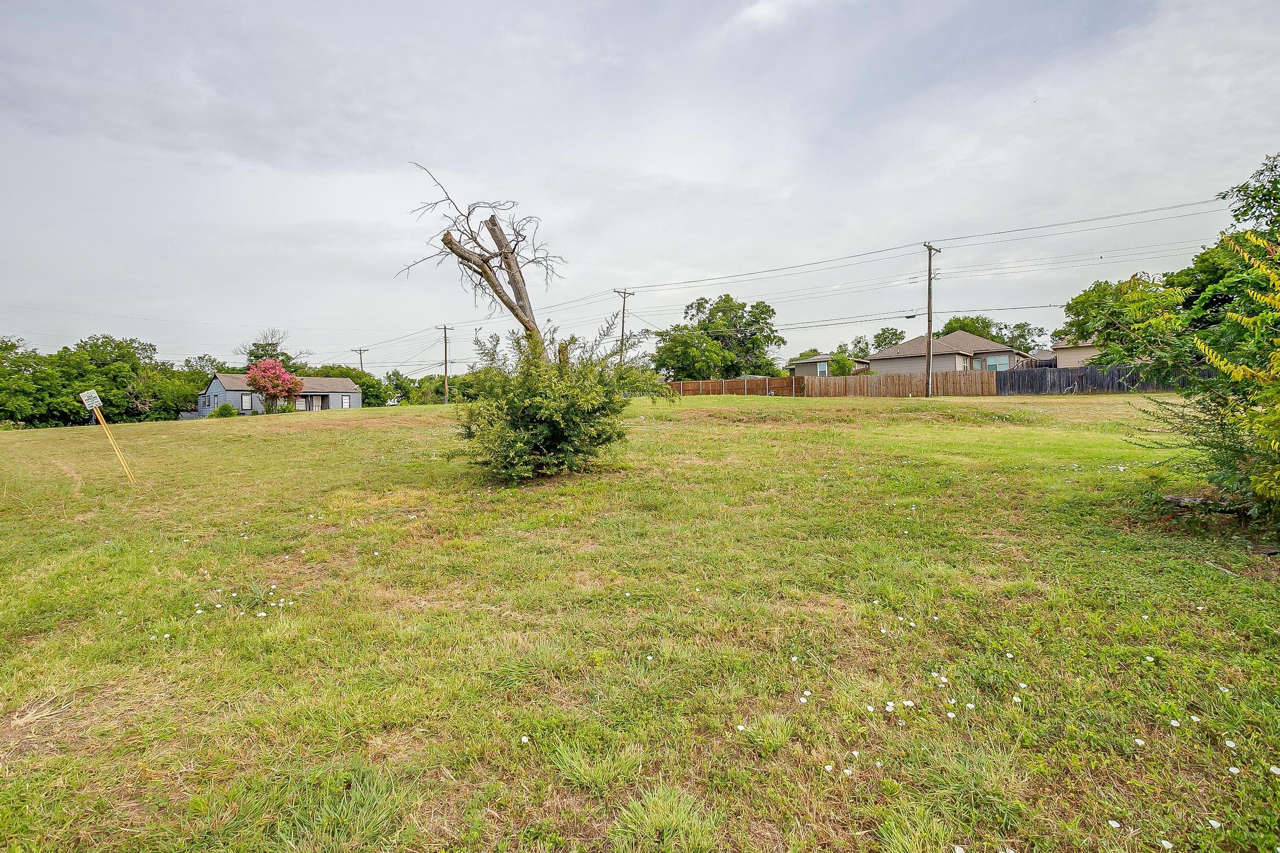 5816 Helmick Ave (24 of 38).jpg