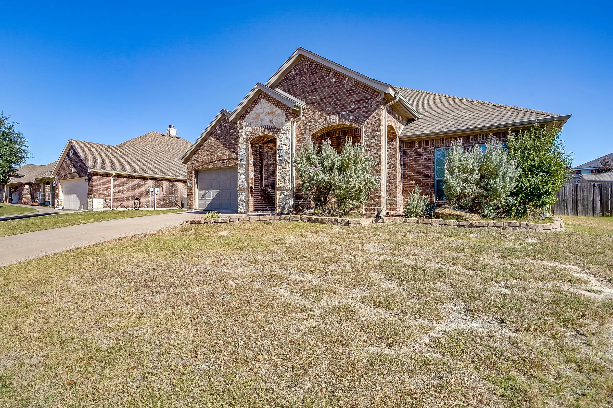2209 Caroline Dr (4 of 47).jpg