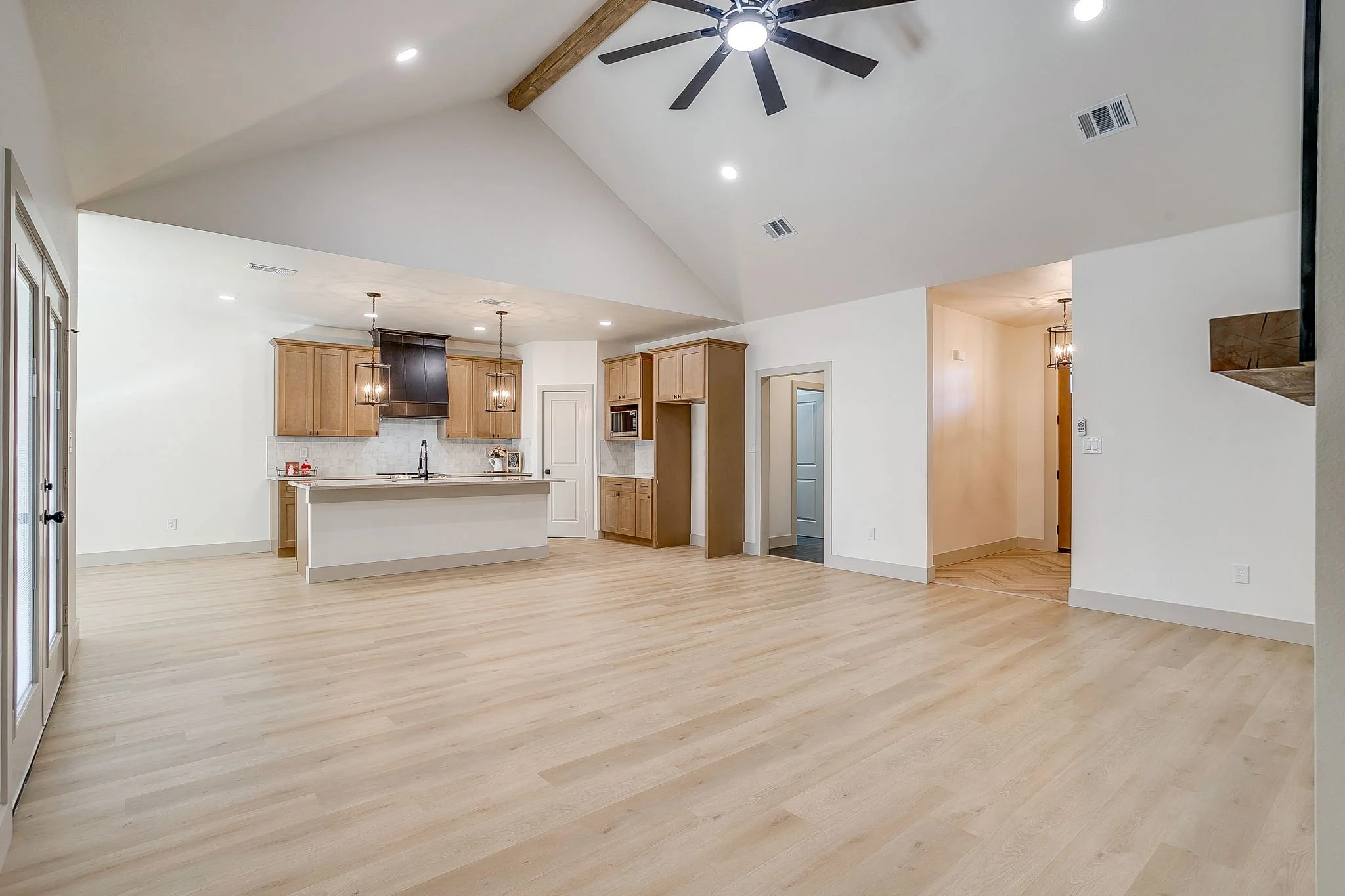 725 Haynie Dr (8 of 46).jpg