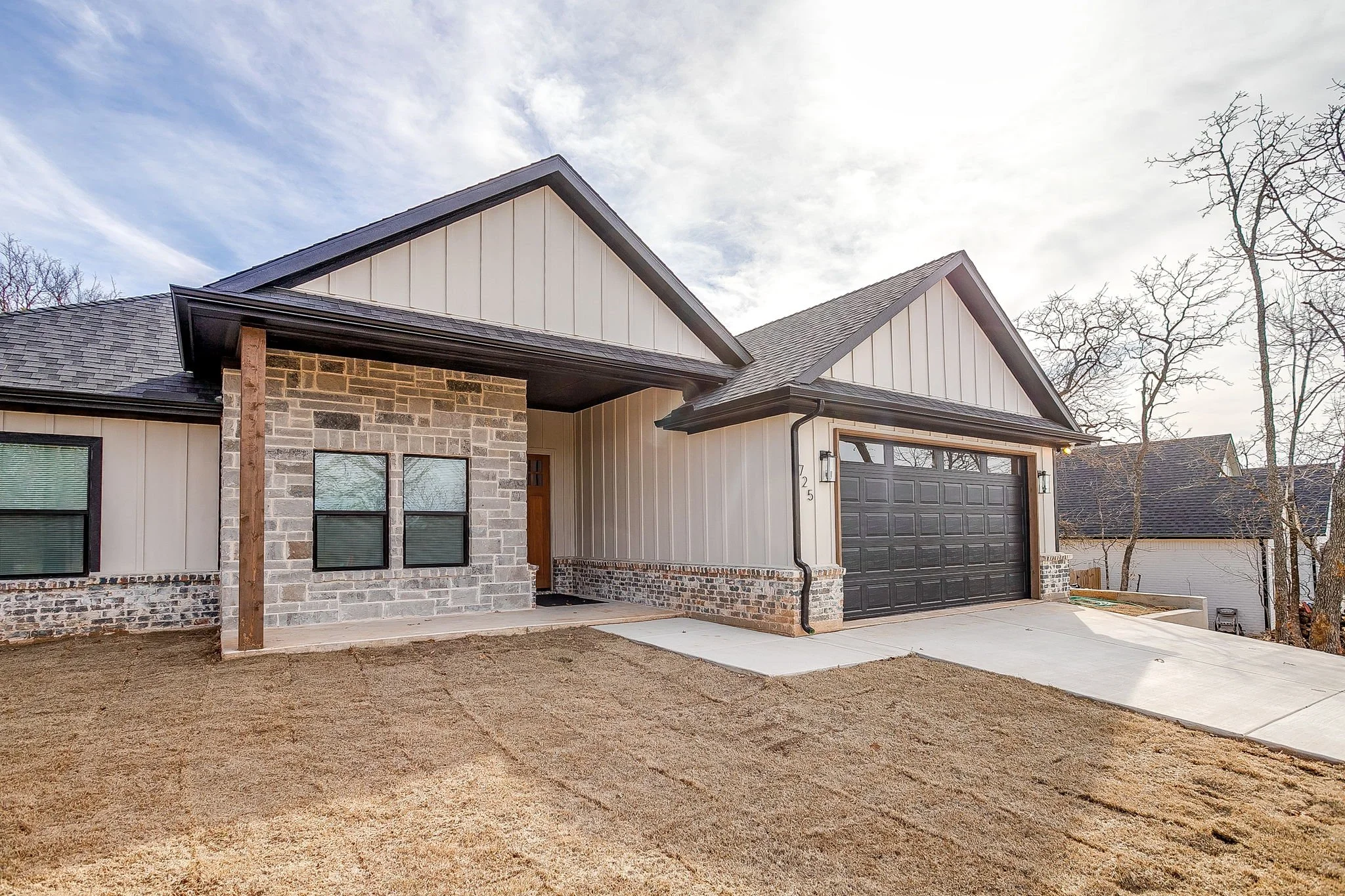 725 Haynie Dr (4 of 15).jpg