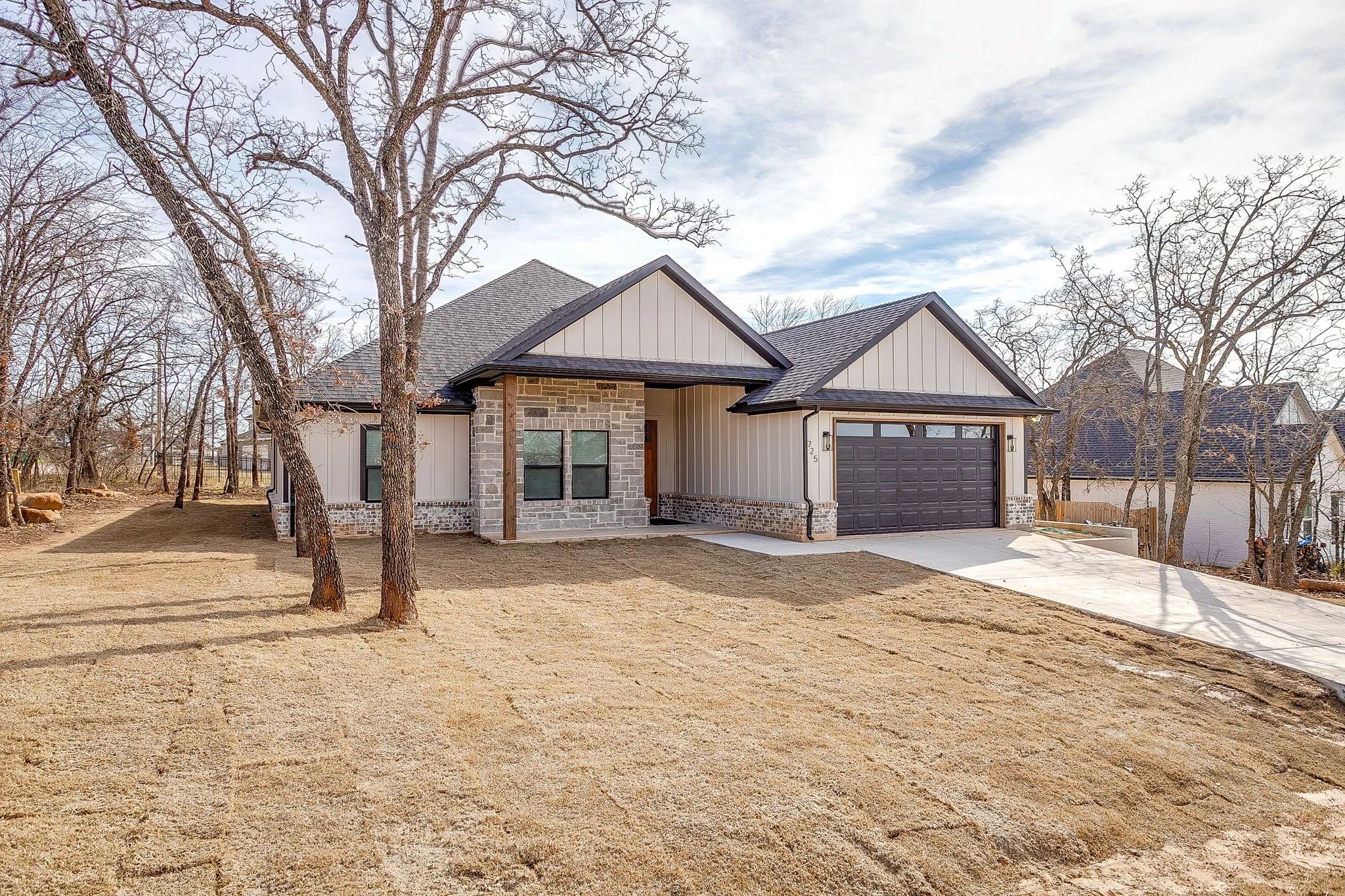 725 Haynie Dr (3 of 15).jpg