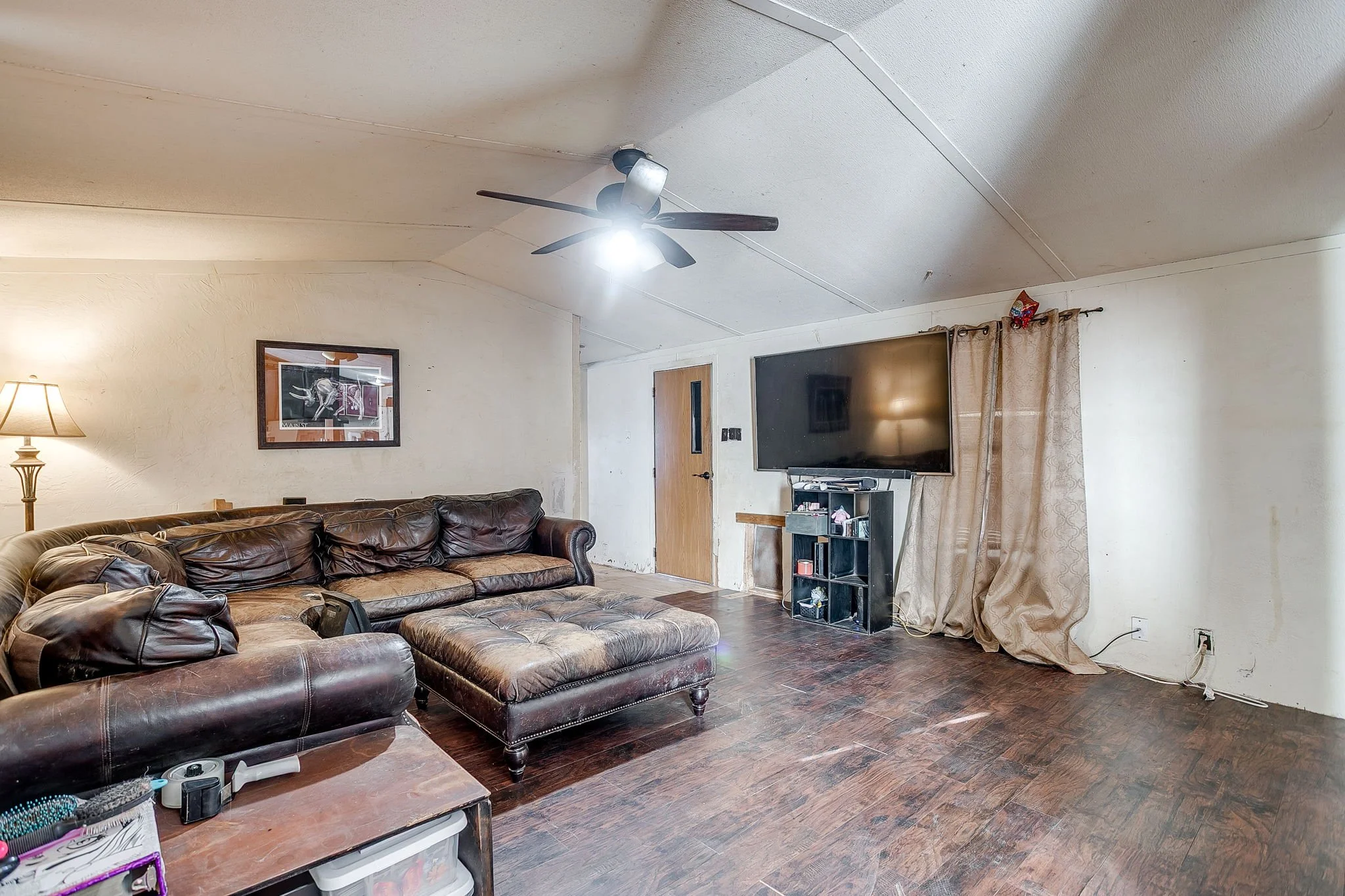 115 Cimmaron Loop (10 of 37).jpg