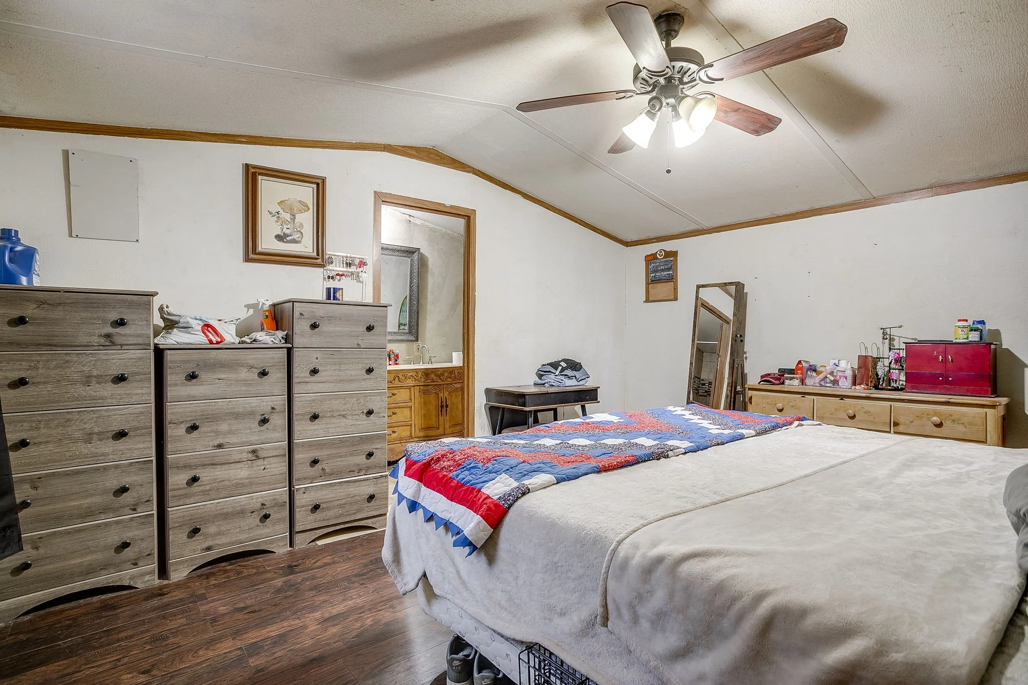 115 Cimmaron Loop (21 of 37).jpg