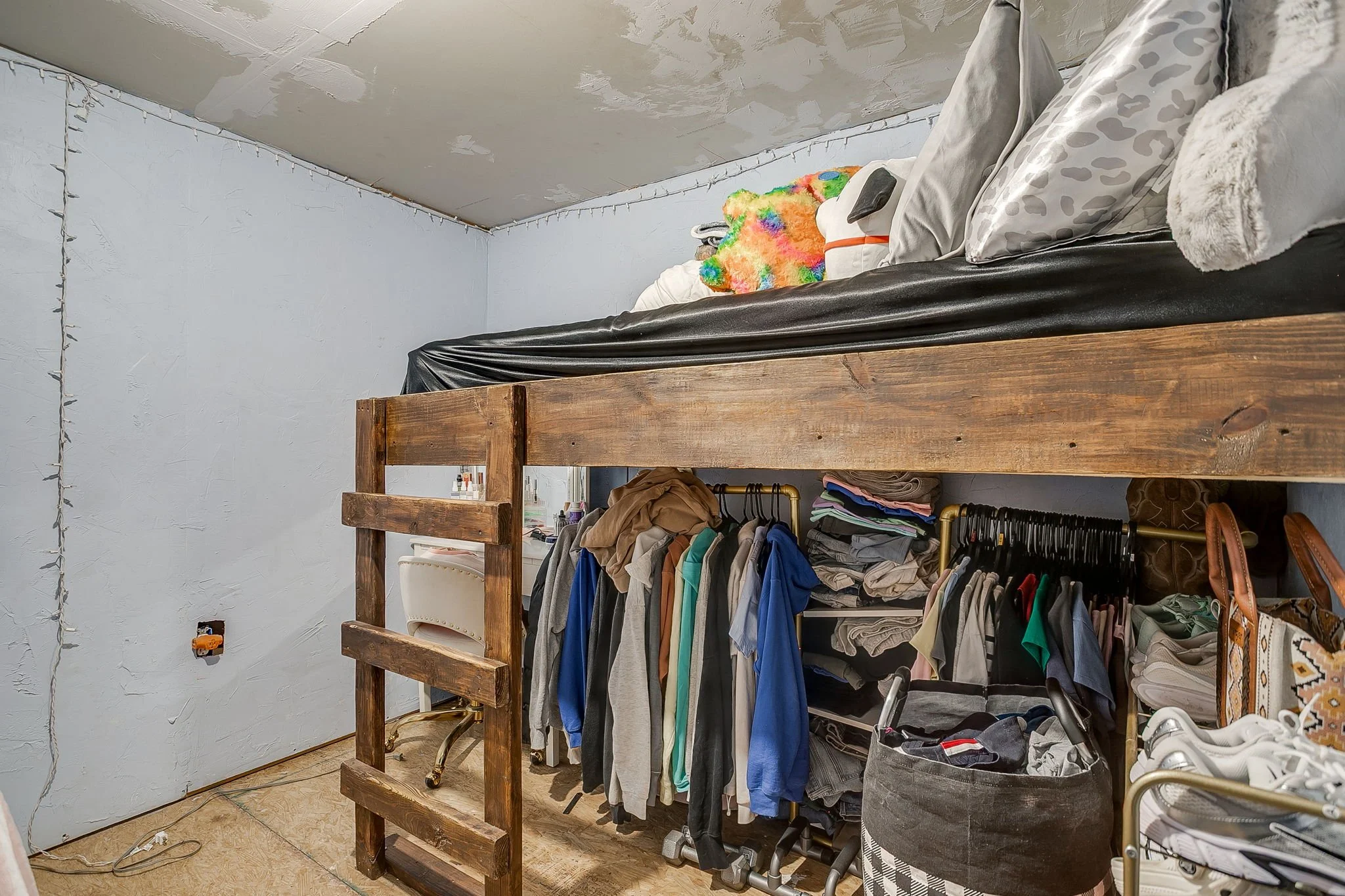 115 Cimmaron Loop (30 of 37).jpg