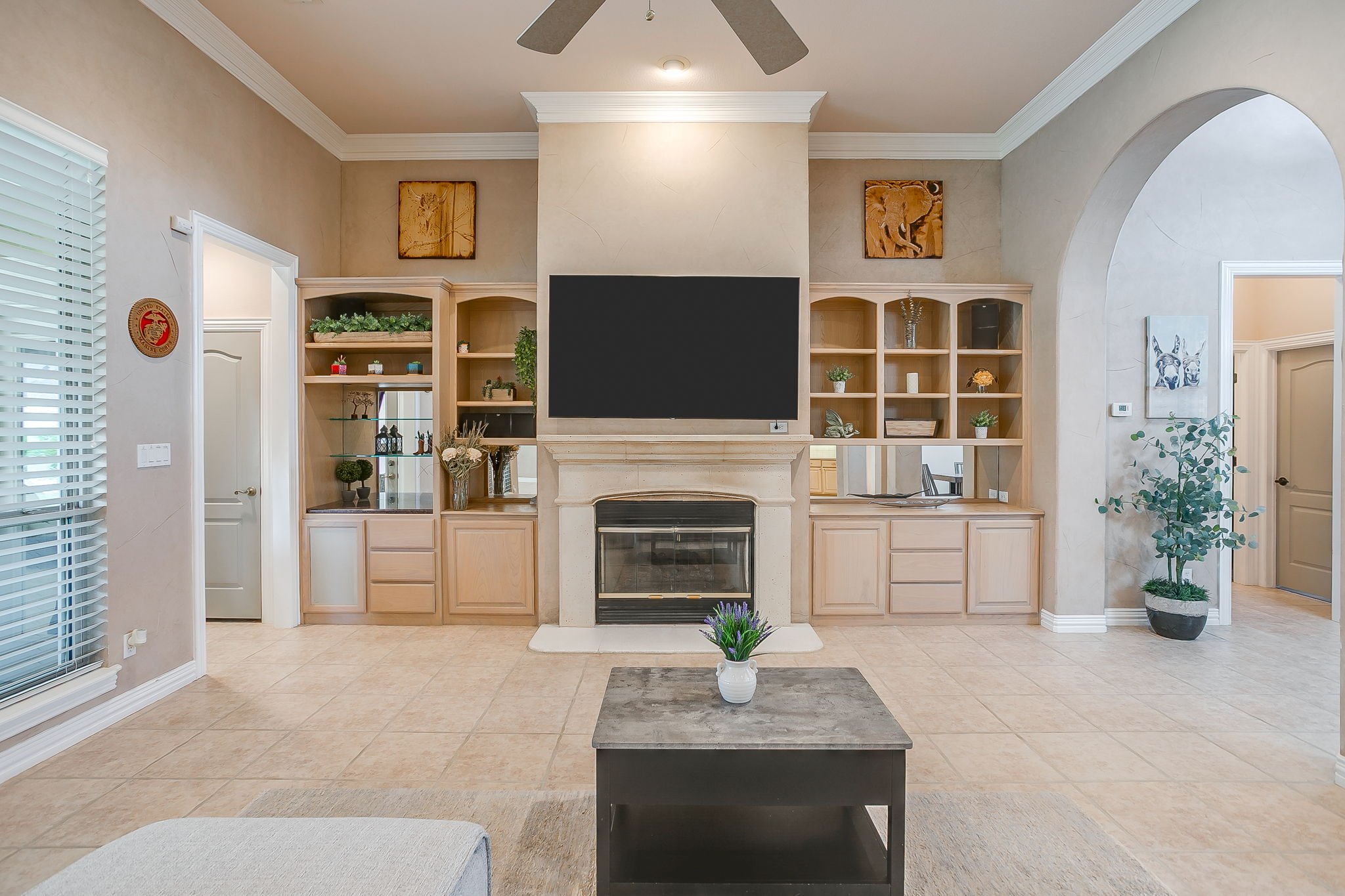 2210 Riverwood Dr (13 of 54).jpg