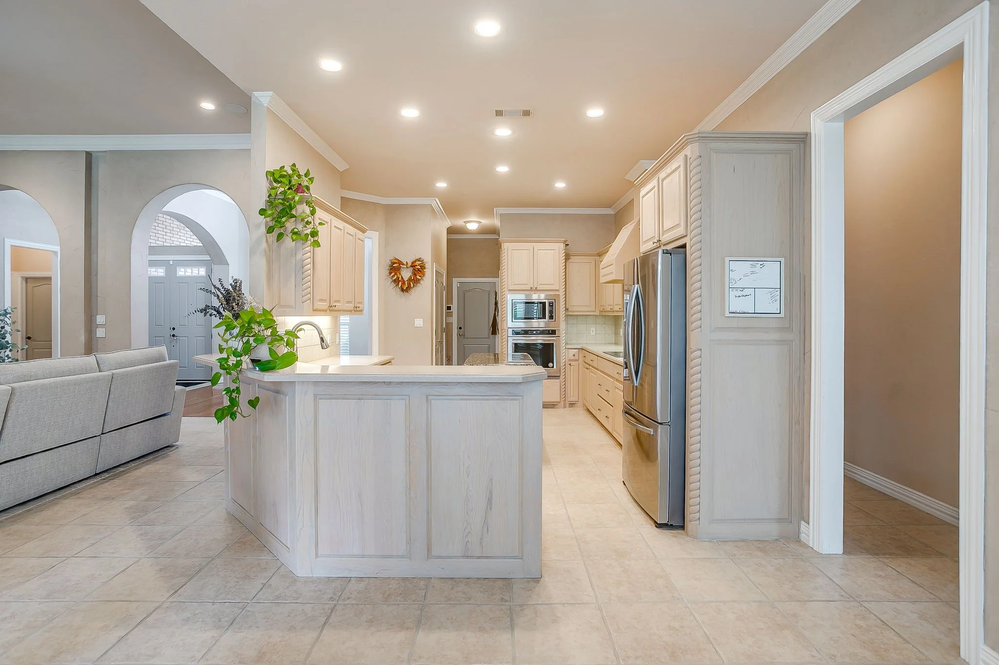 2210 Riverwood Dr (15 of 54).jpg