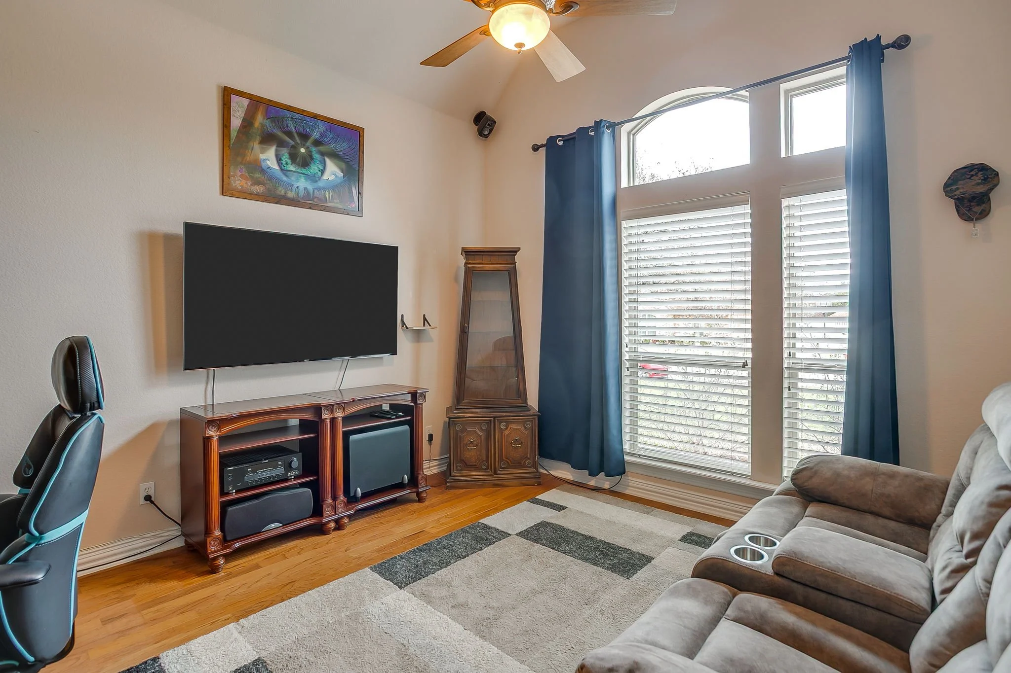 2210 Riverwood Dr (29 of 54).jpg