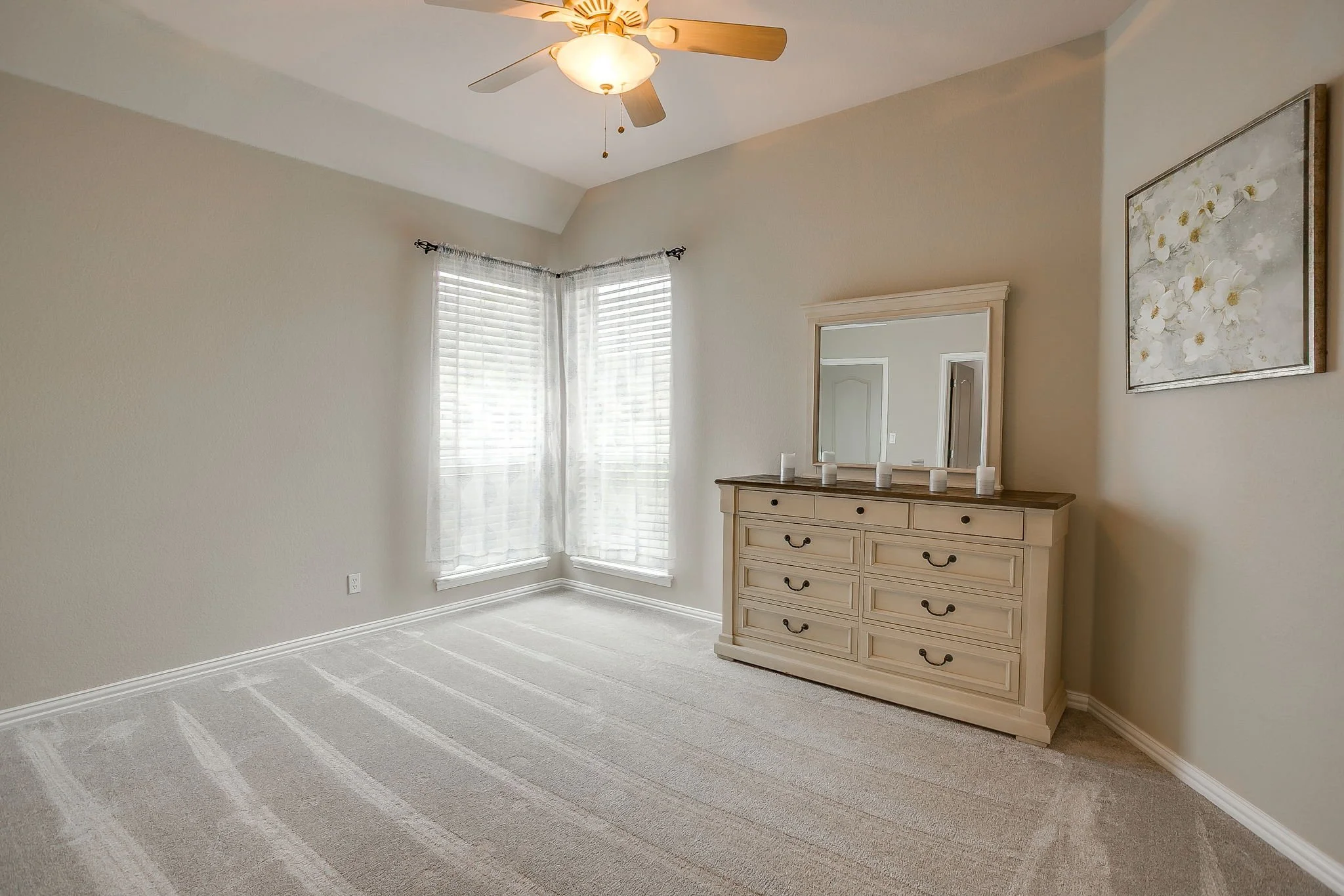 2210 Riverwood Dr (31 of 54).jpg