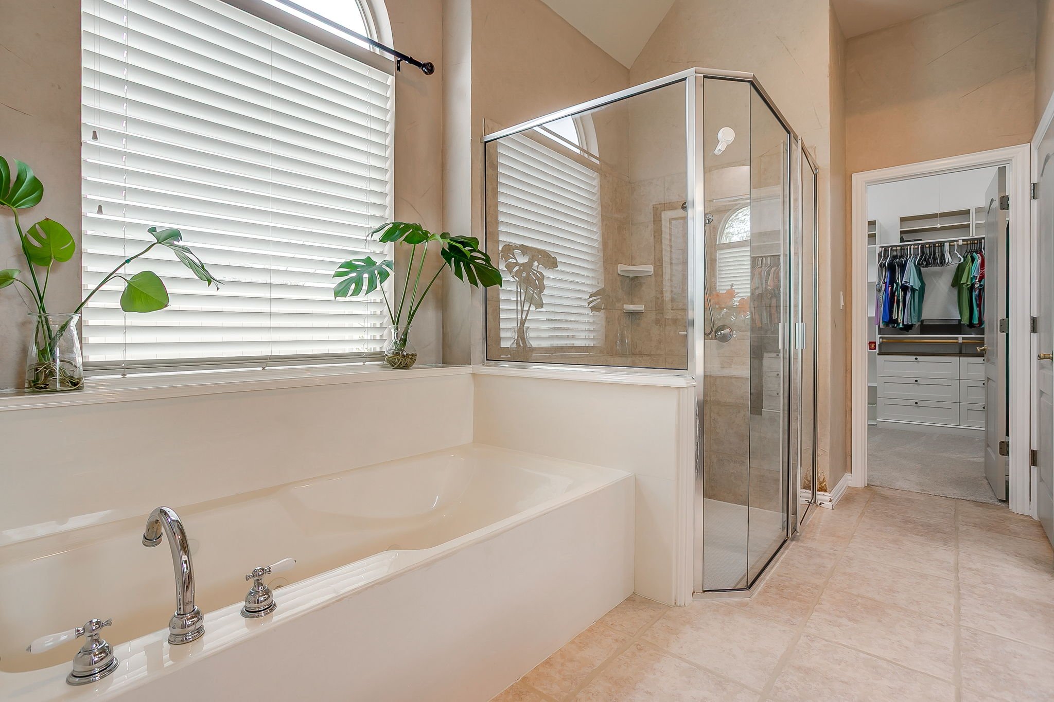 2210 Riverwood Dr (42 of 54).jpg