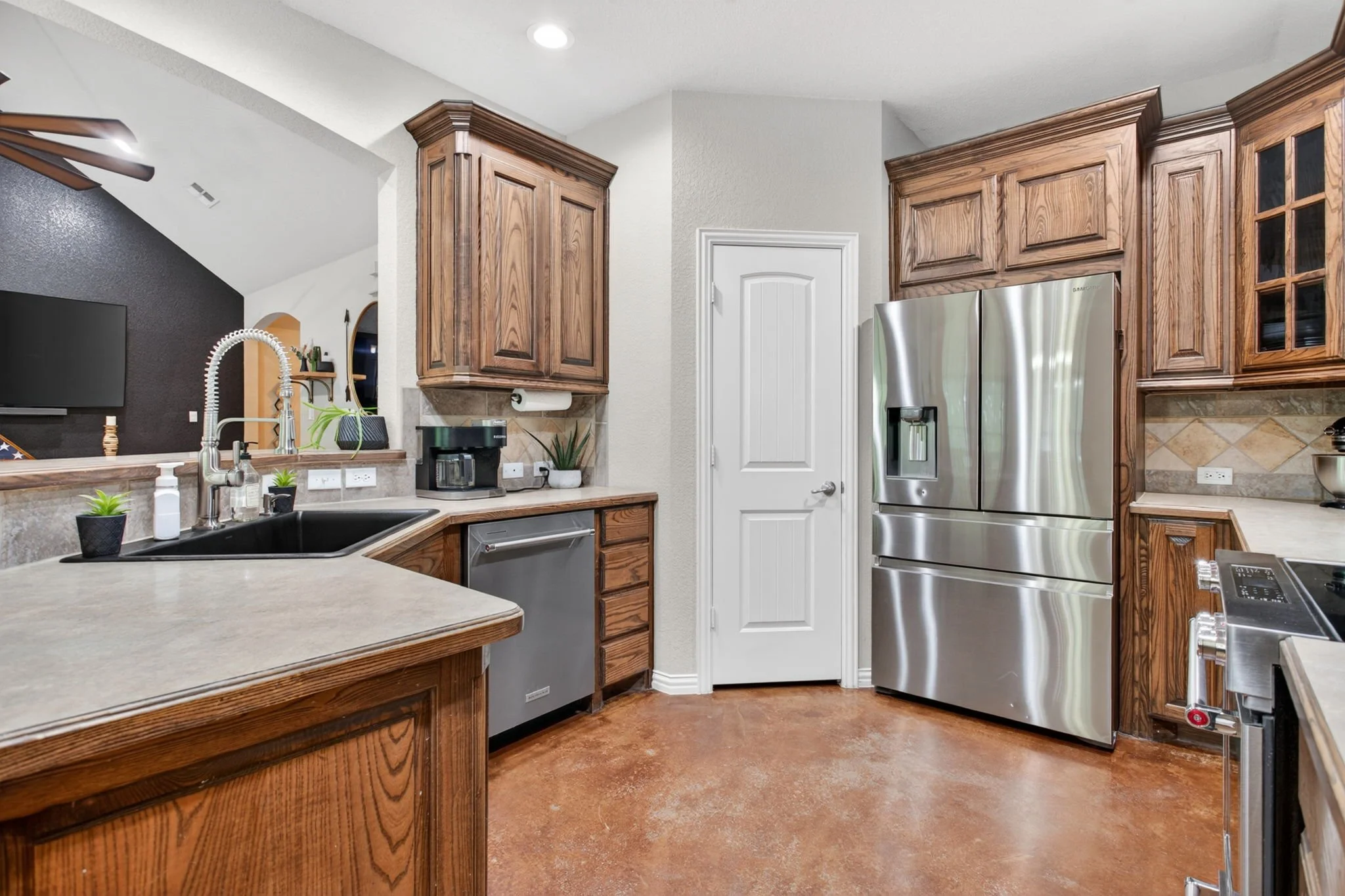 125 Miramar Cir (11 of 49).jpg