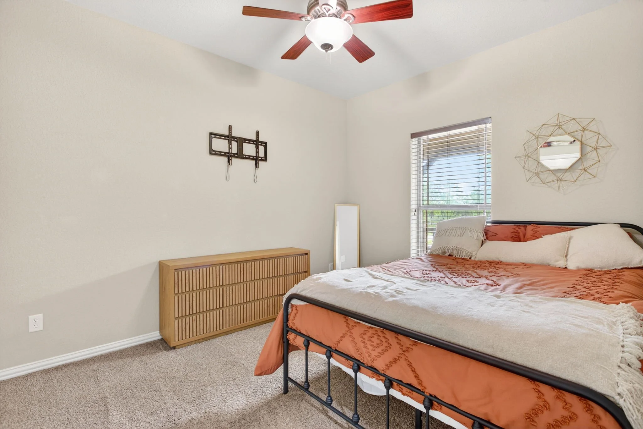 125 Miramar Cir (16 of 49).jpg
