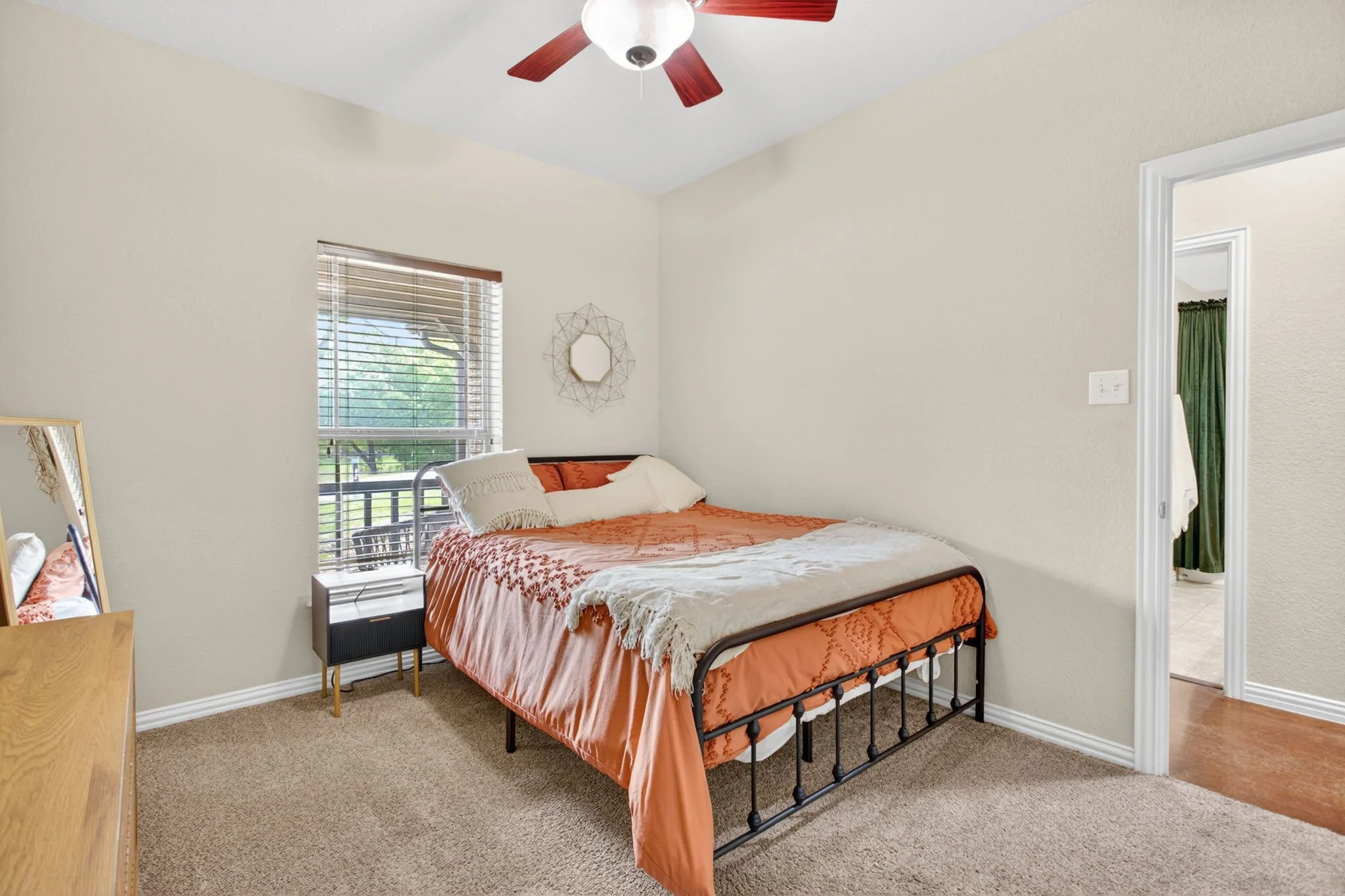 125 Miramar Cir (17 of 49).jpg