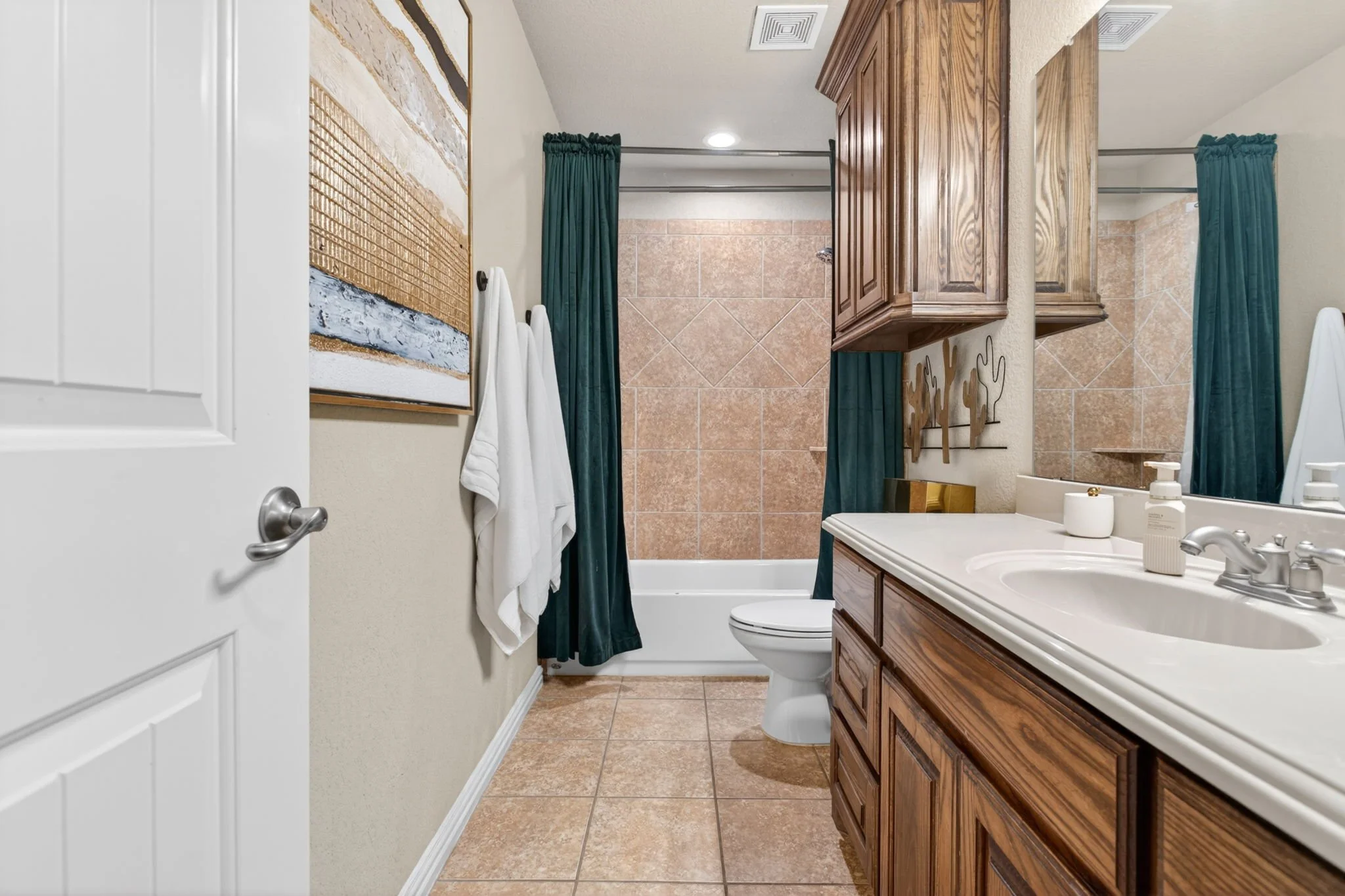 125 Miramar Cir (19 of 49).jpg