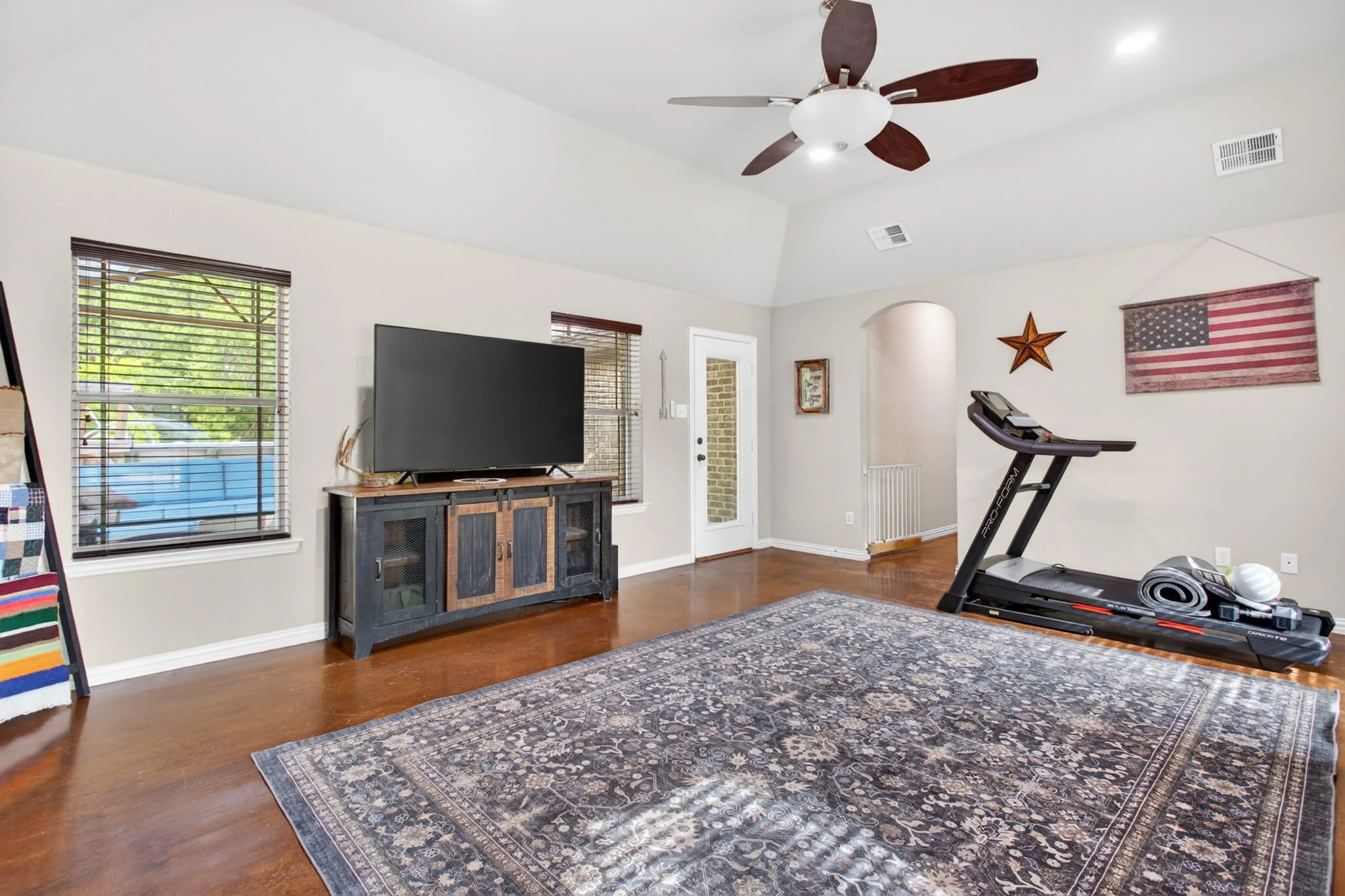 125 Miramar Cir (23 of 49).jpg