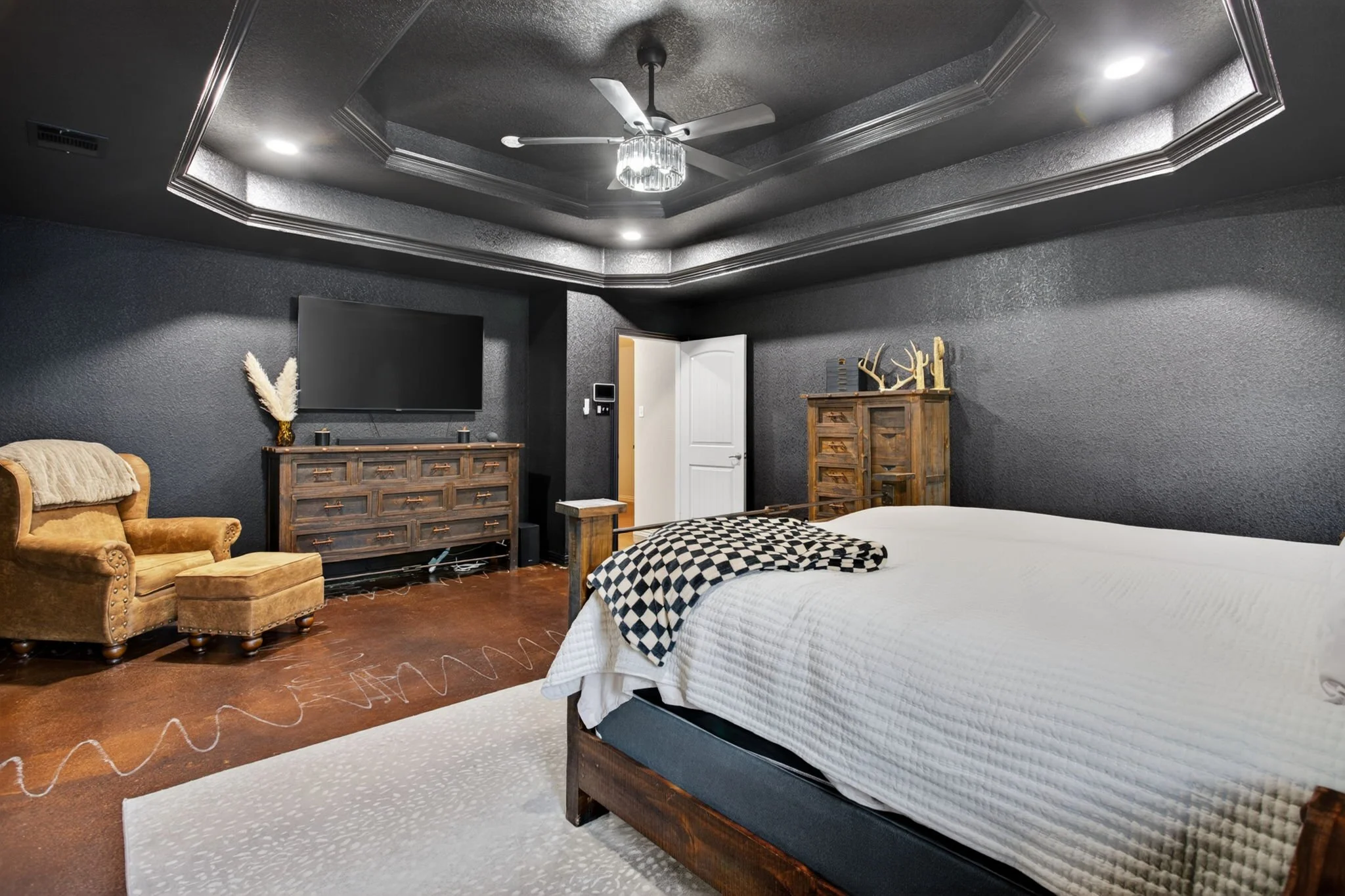 125 Miramar Cir (30 of 49).jpg
