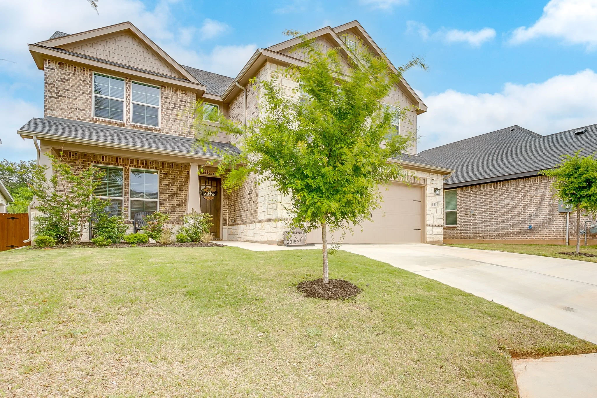 1303 Hickory Ln (4 of 47).jpg