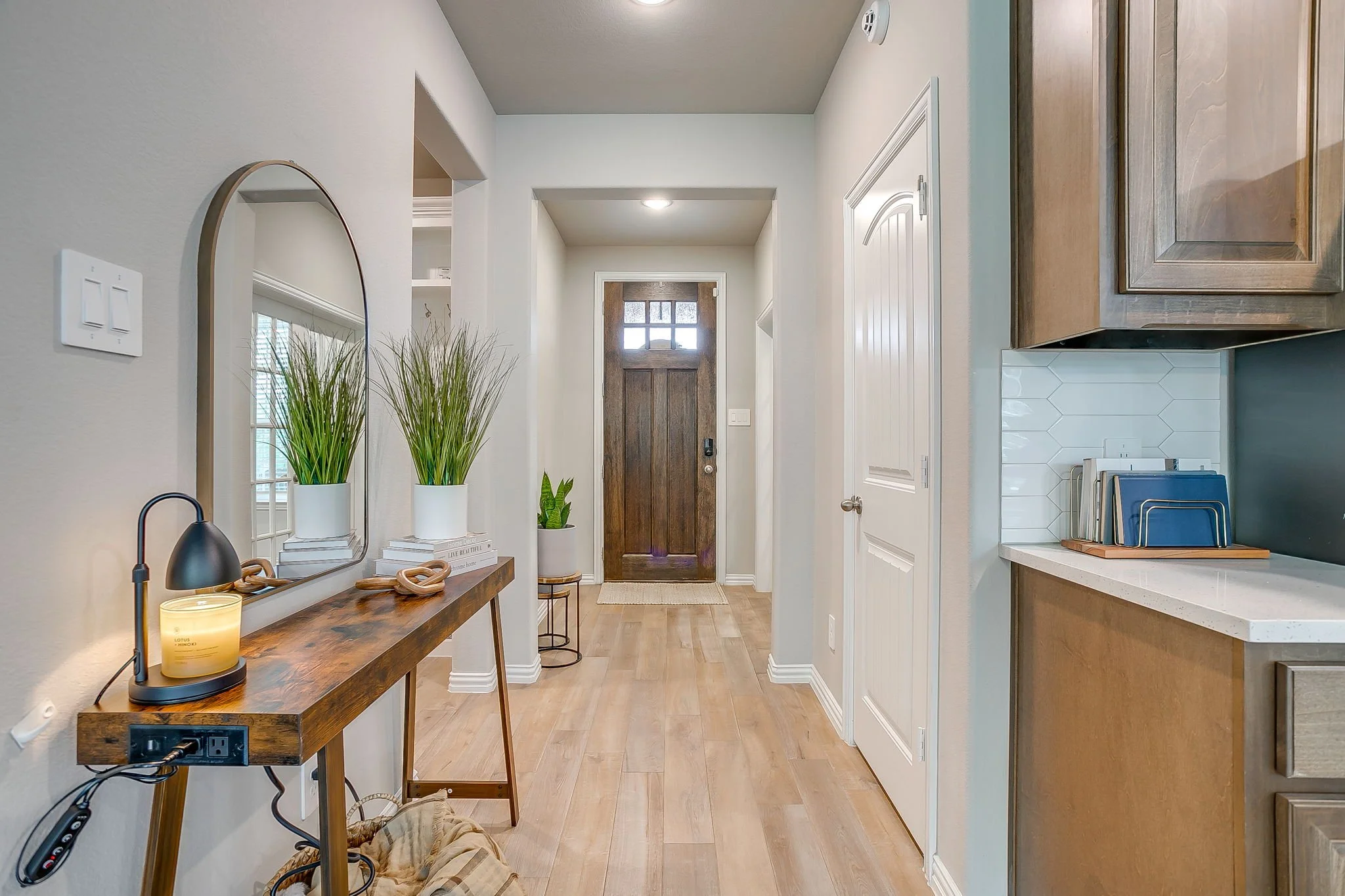 1303 Hickory Ln (6 of 47).jpg
