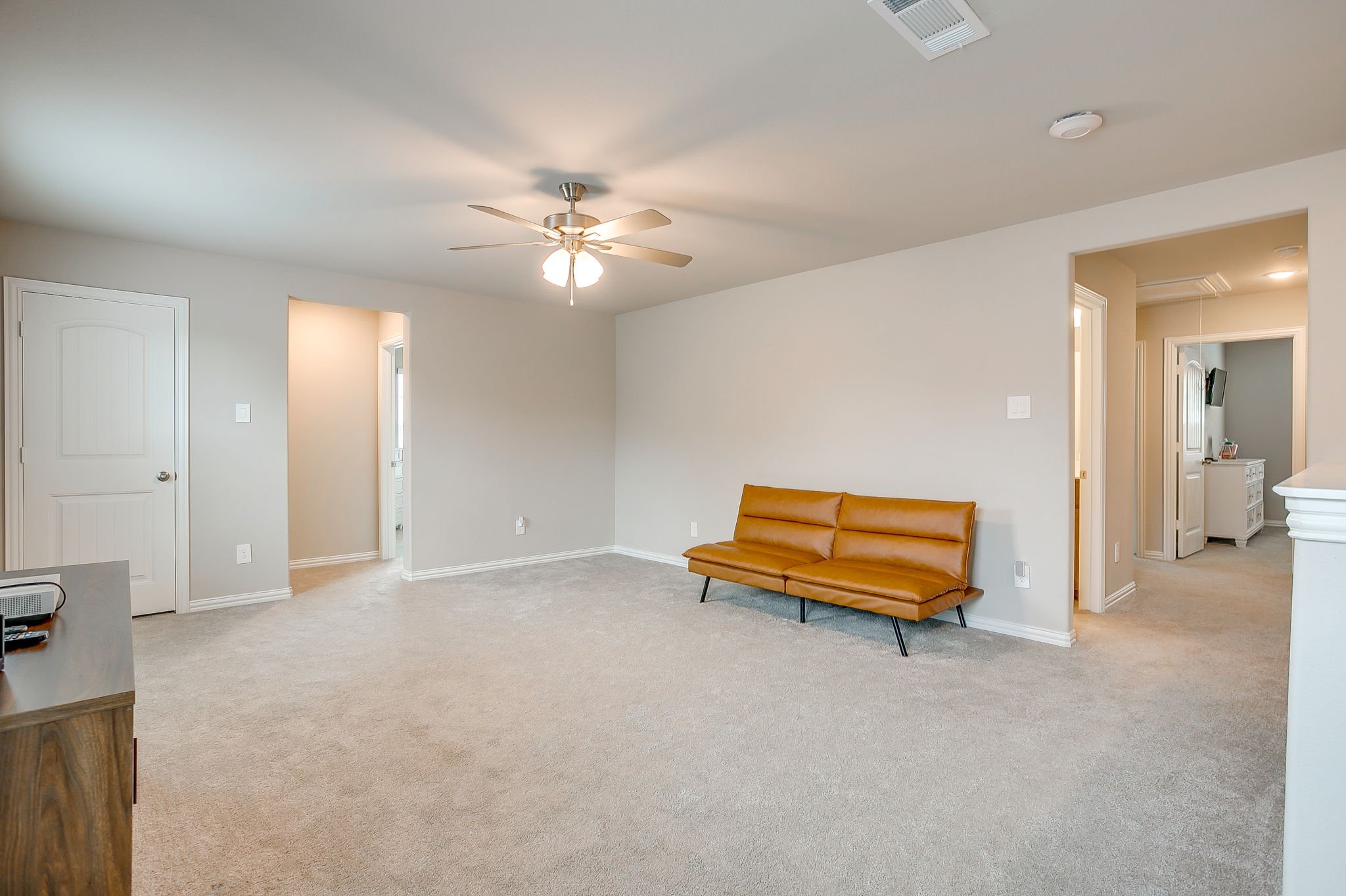 1303 Hickory Ln (36 of 47).jpg