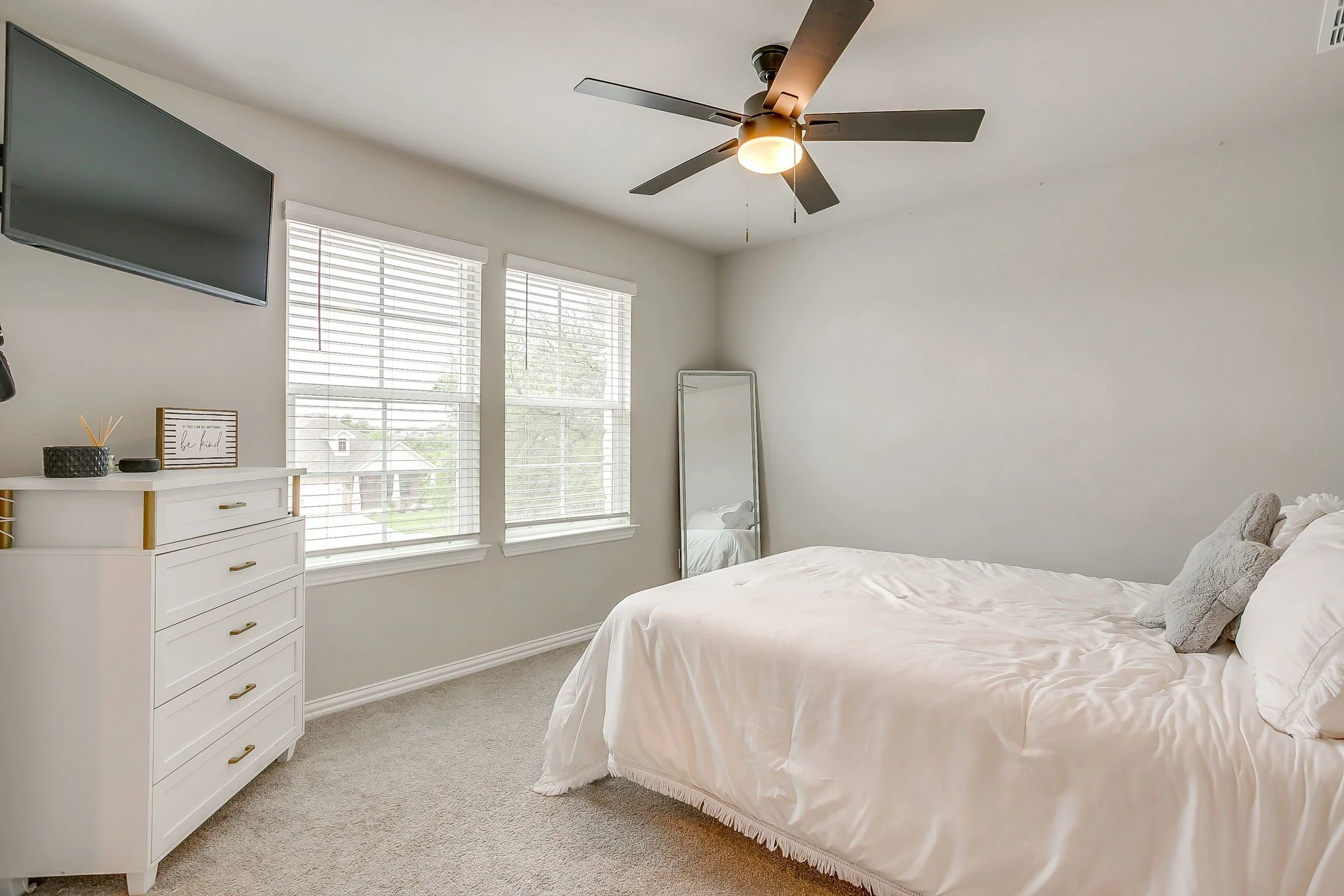1303 Hickory Ln (38 of 47).jpg