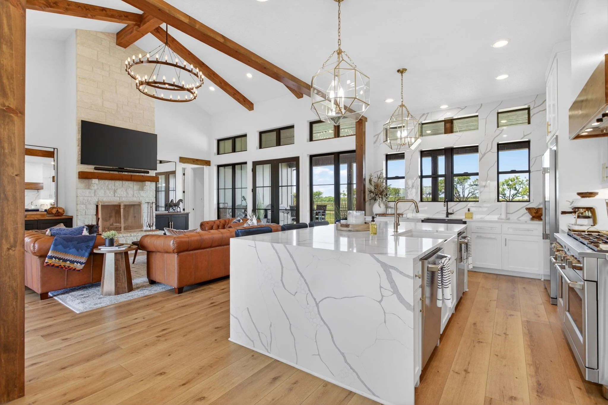 6384 US-281 South (38 of 70).jpg