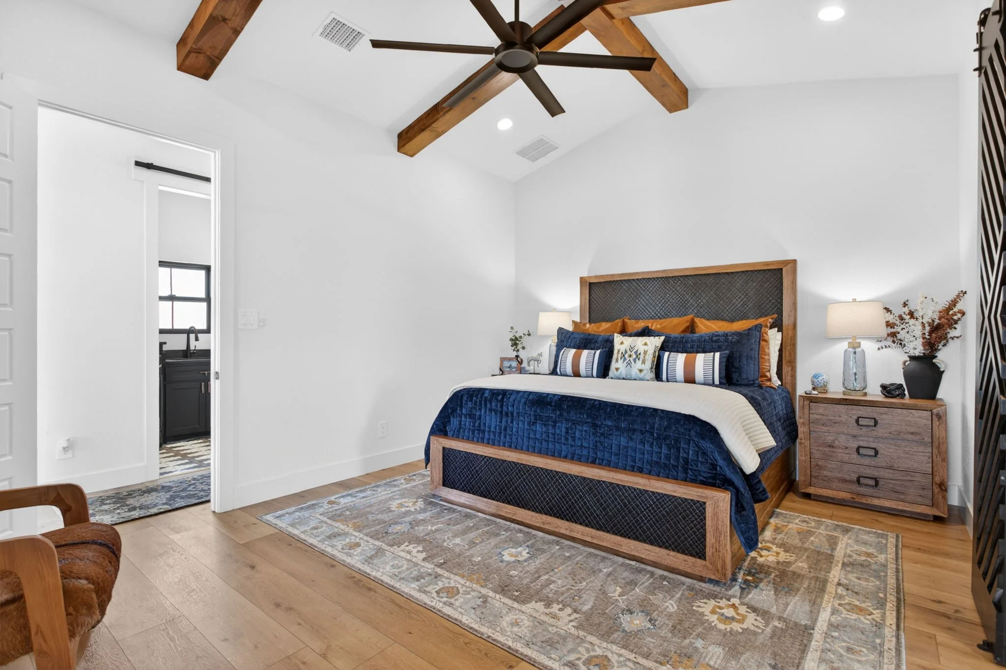 6384 US-281 South (48 of 70).jpg