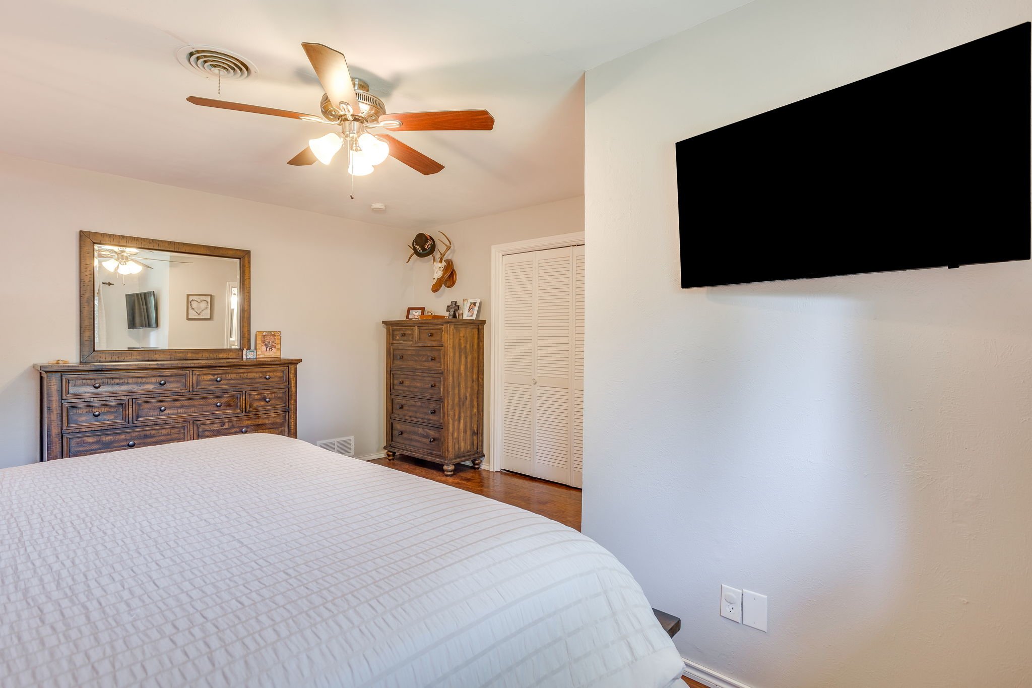 6424 Dakar Rd (27 of 47).jpg