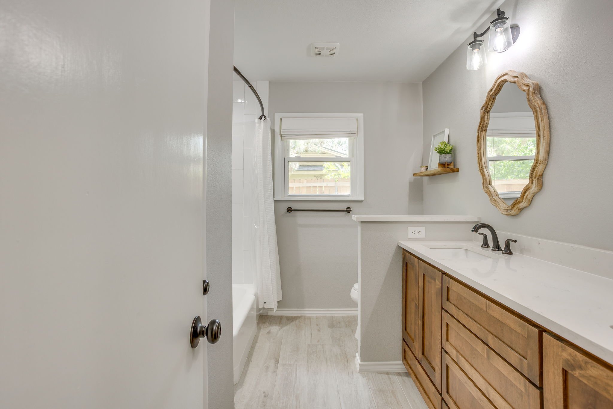 6424 Dakar Rd (34 of 47).jpg