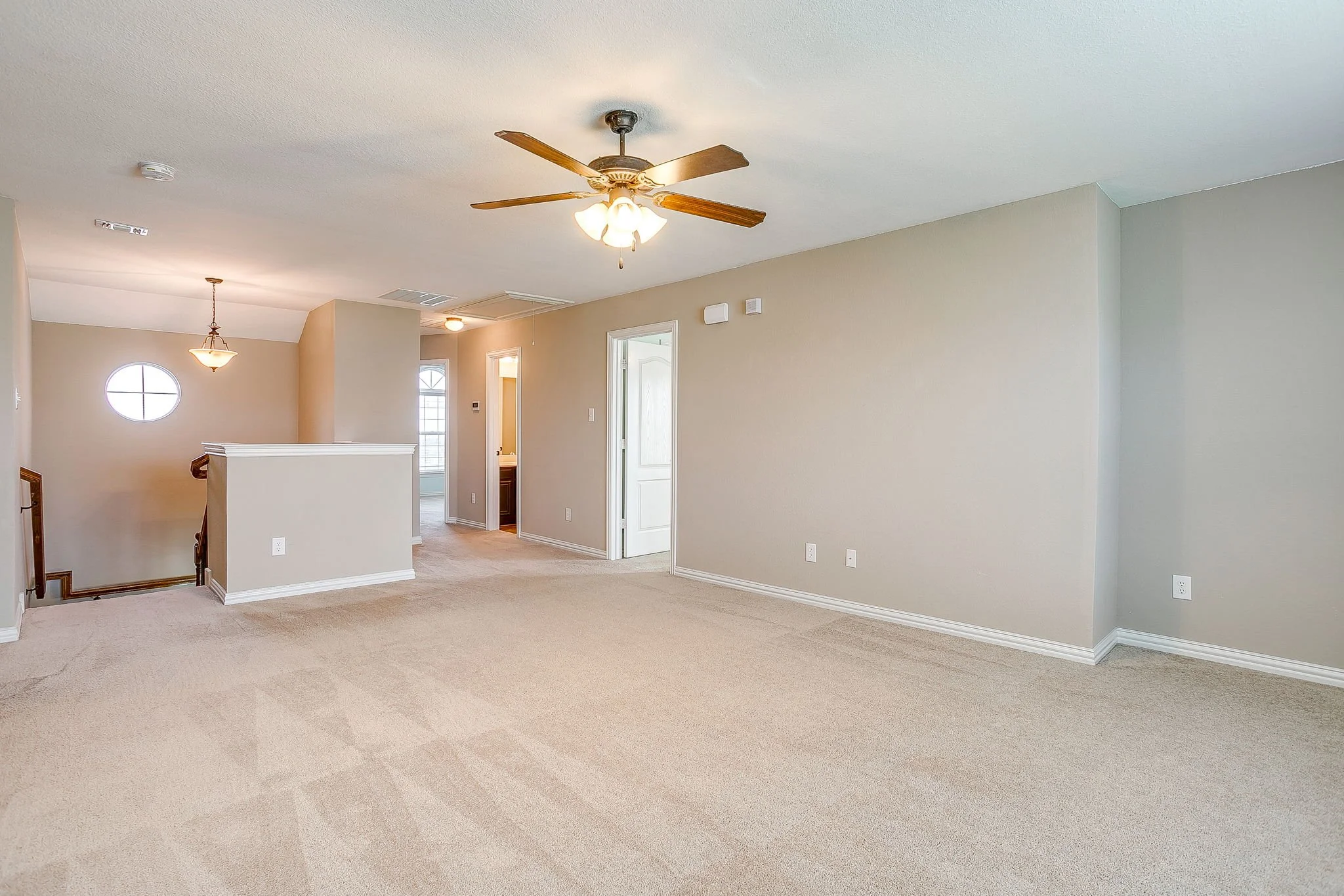 1537 Silverstone Dr (32 of 47).jpg