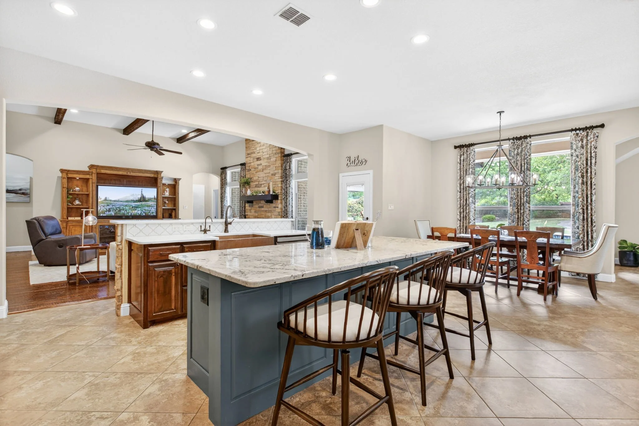 200 Golden Arrow Dr (14 of 61).jpg