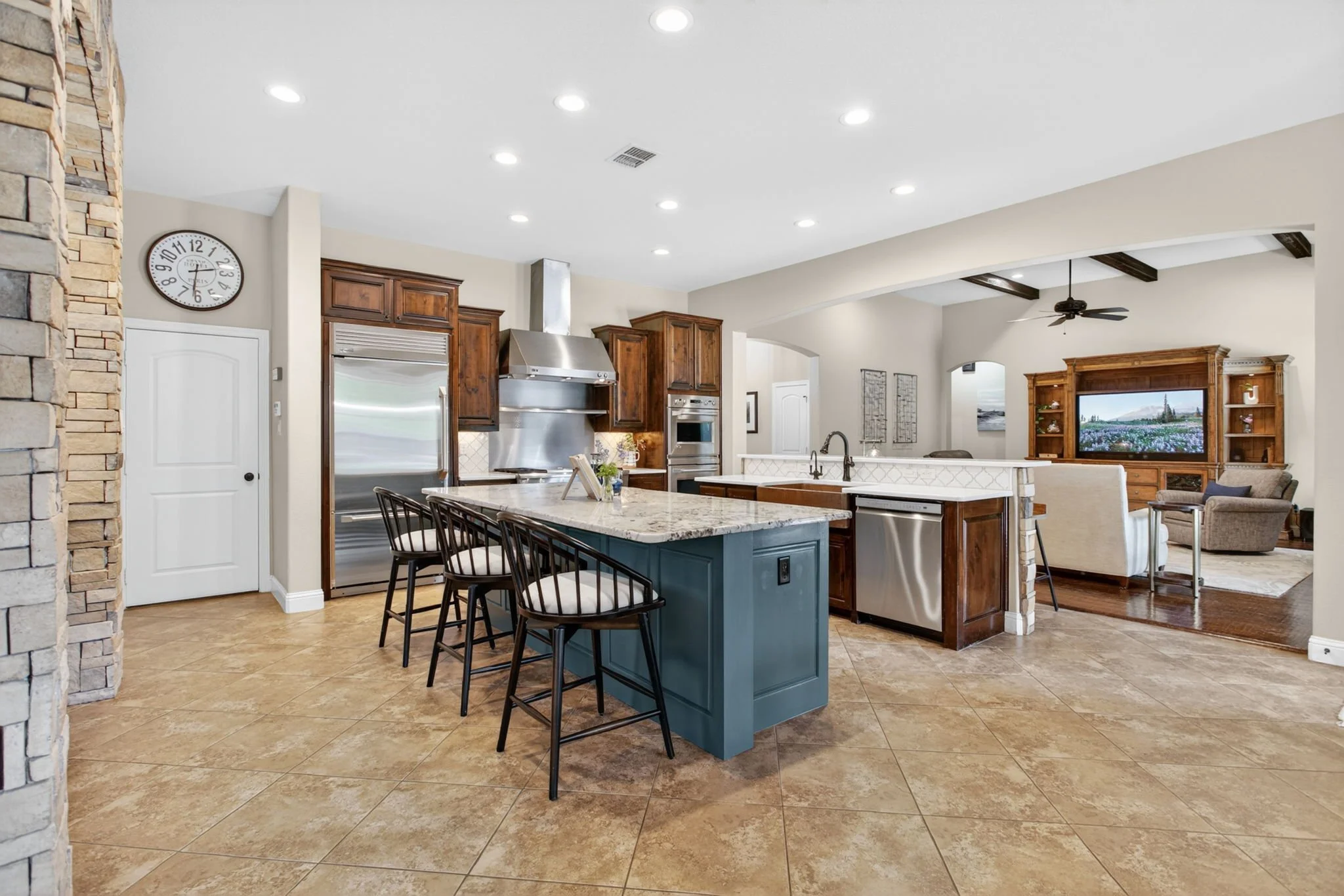 200 Golden Arrow Dr (15 of 61).jpg