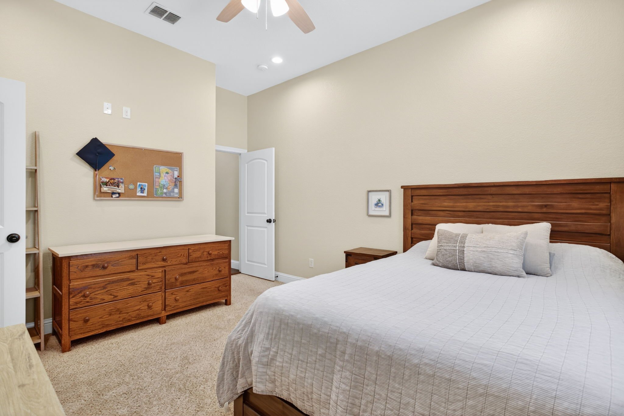 200 Golden Arrow Dr (31 of 61).jpg