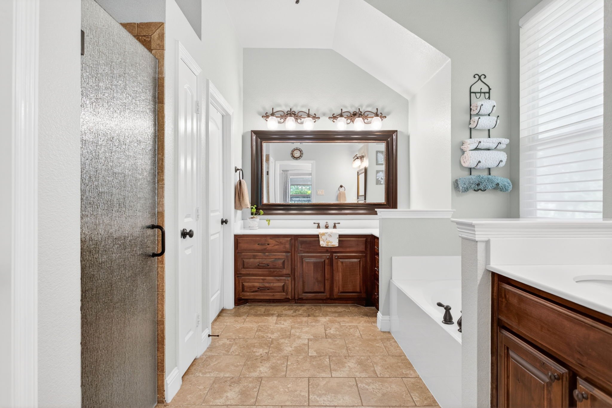 200 Golden Arrow Dr (42 of 61).jpg