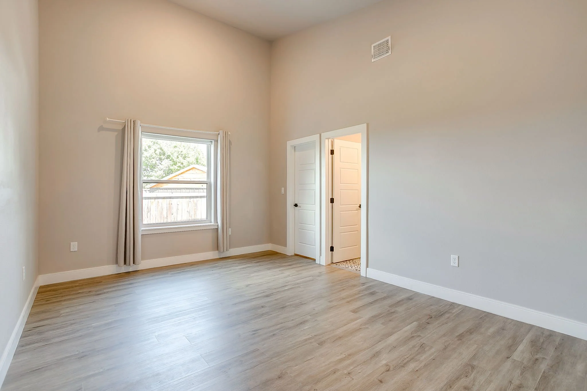 540 Burton Hill Rd (17 of 40).jpg