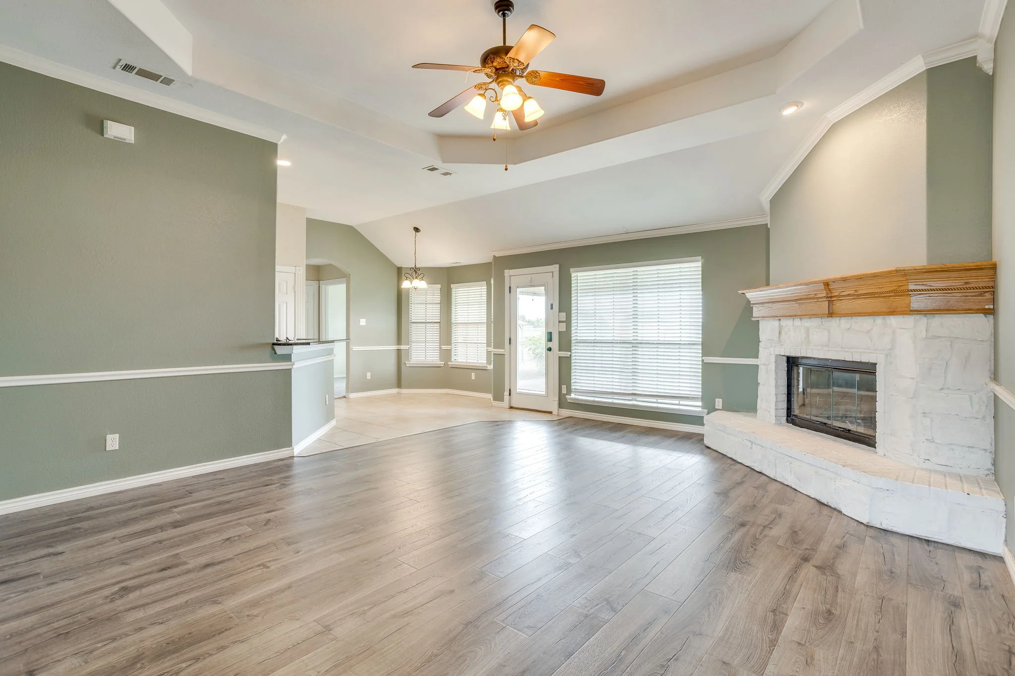155 Cornerstone Ln (11 of 48).jpg