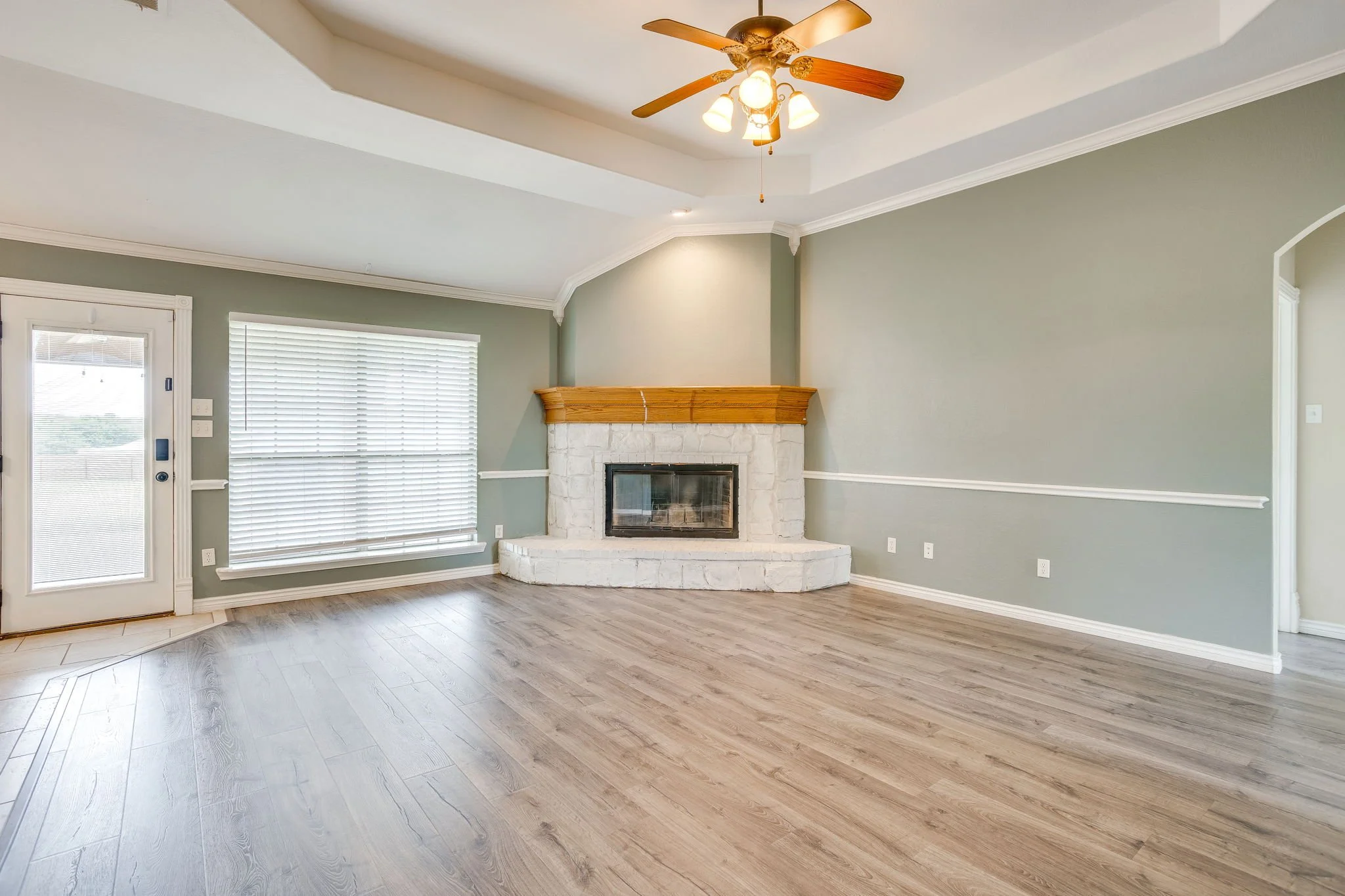 155 Cornerstone Ln (12 of 48).jpg