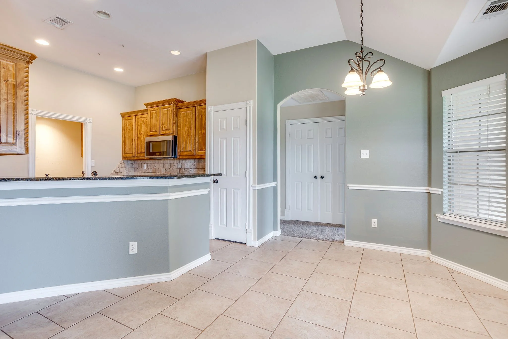 155 Cornerstone Ln (15 of 48).jpg