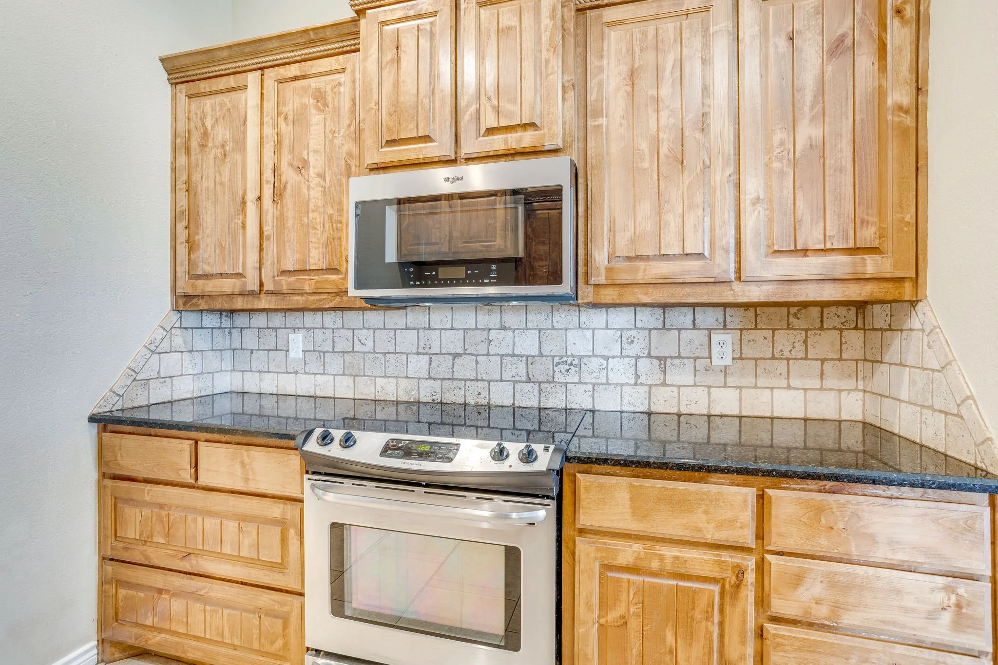 155 Cornerstone Ln (19 of 48).jpg