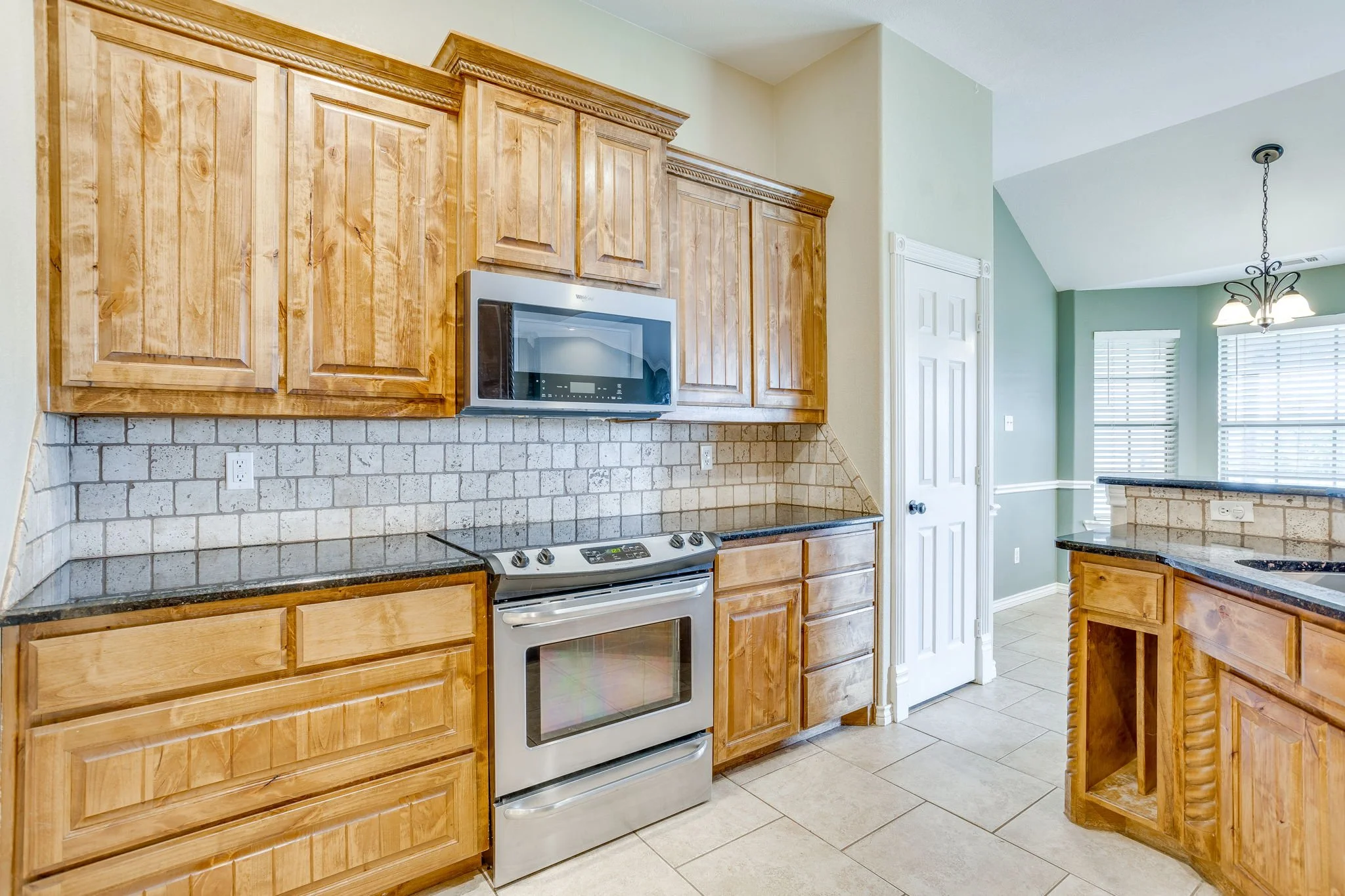 155 Cornerstone Ln (20 of 48).jpg