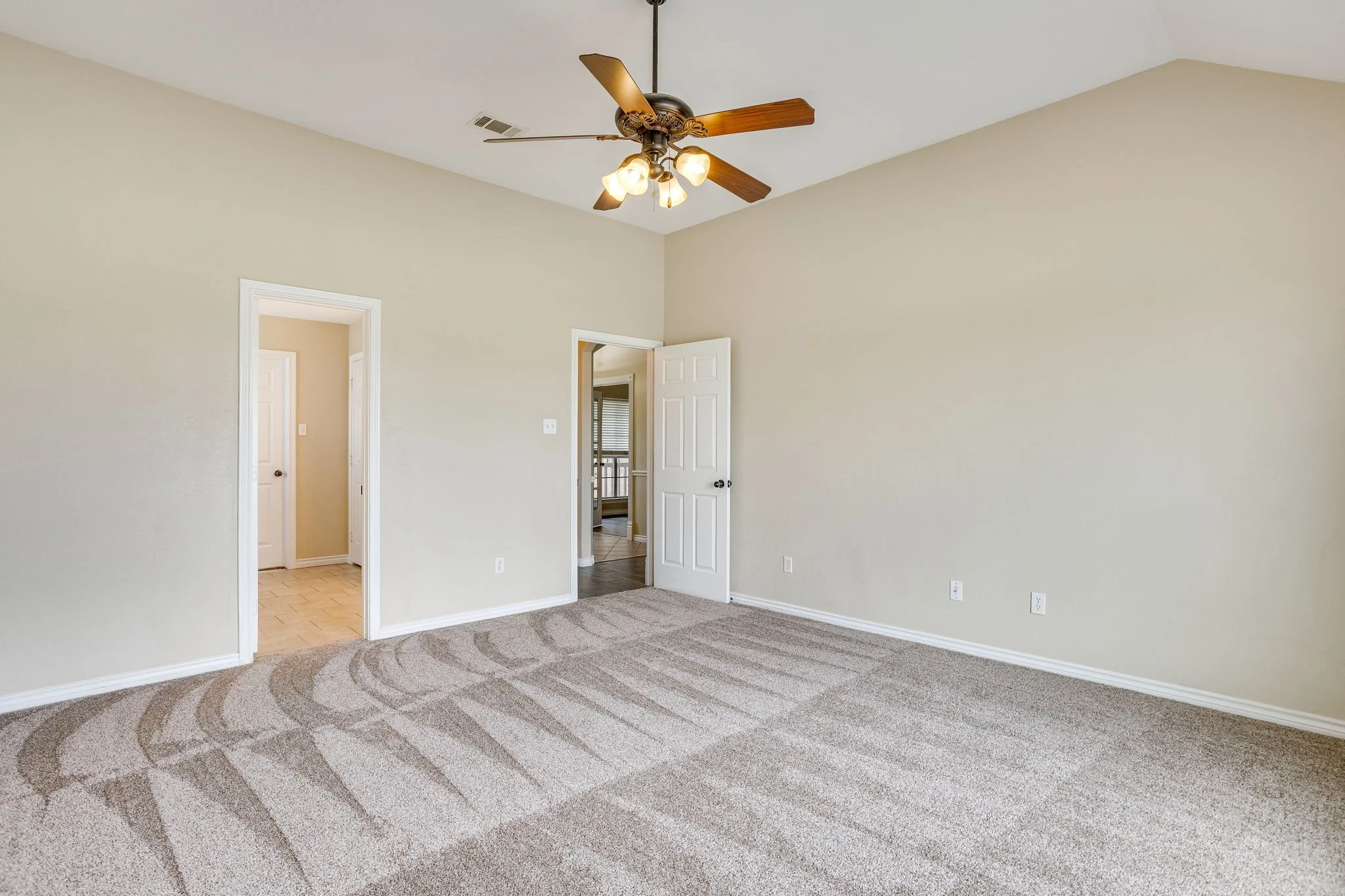 155 Cornerstone Ln (24 of 48).jpg