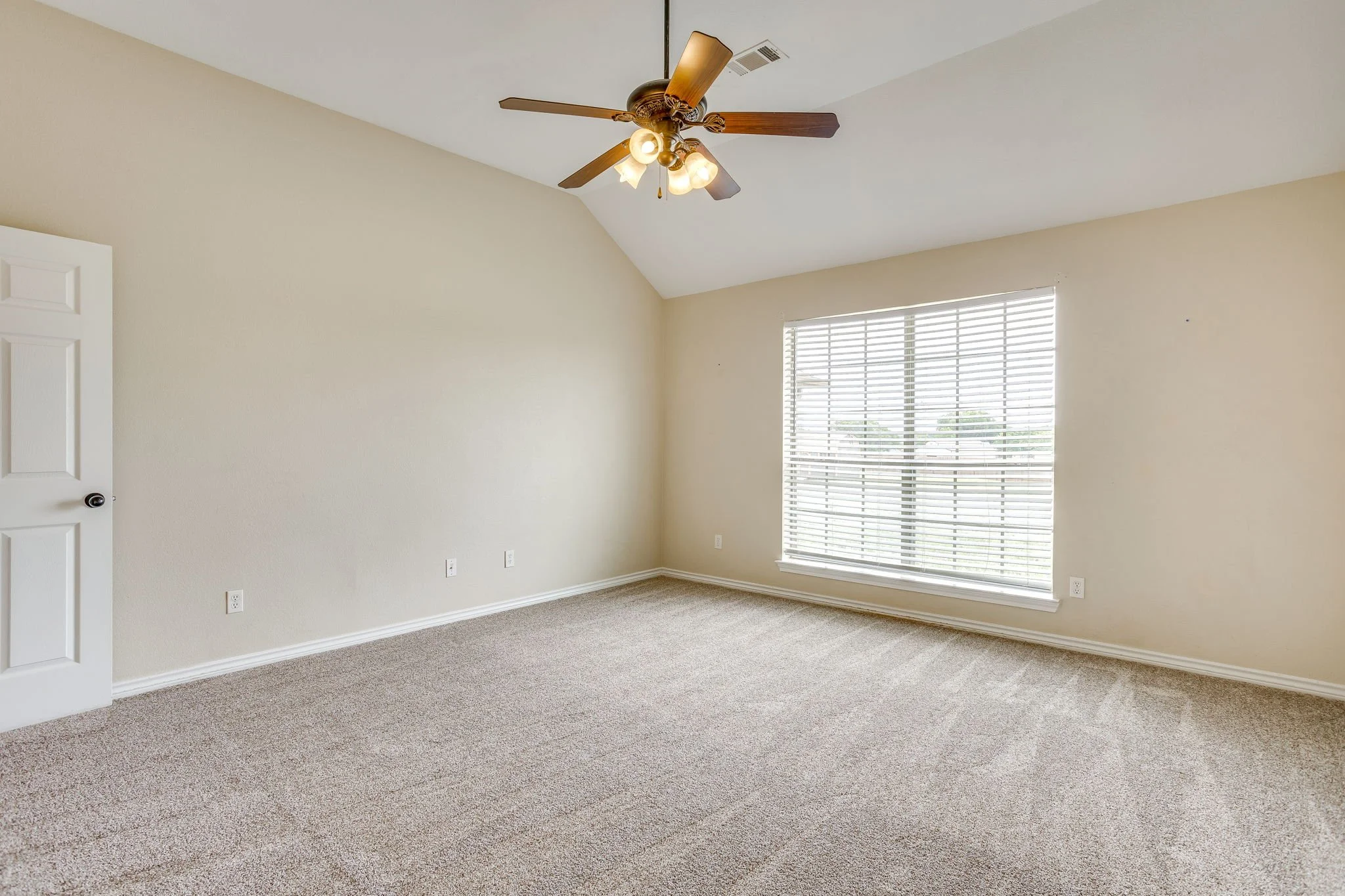 155 Cornerstone Ln (25 of 48).jpg