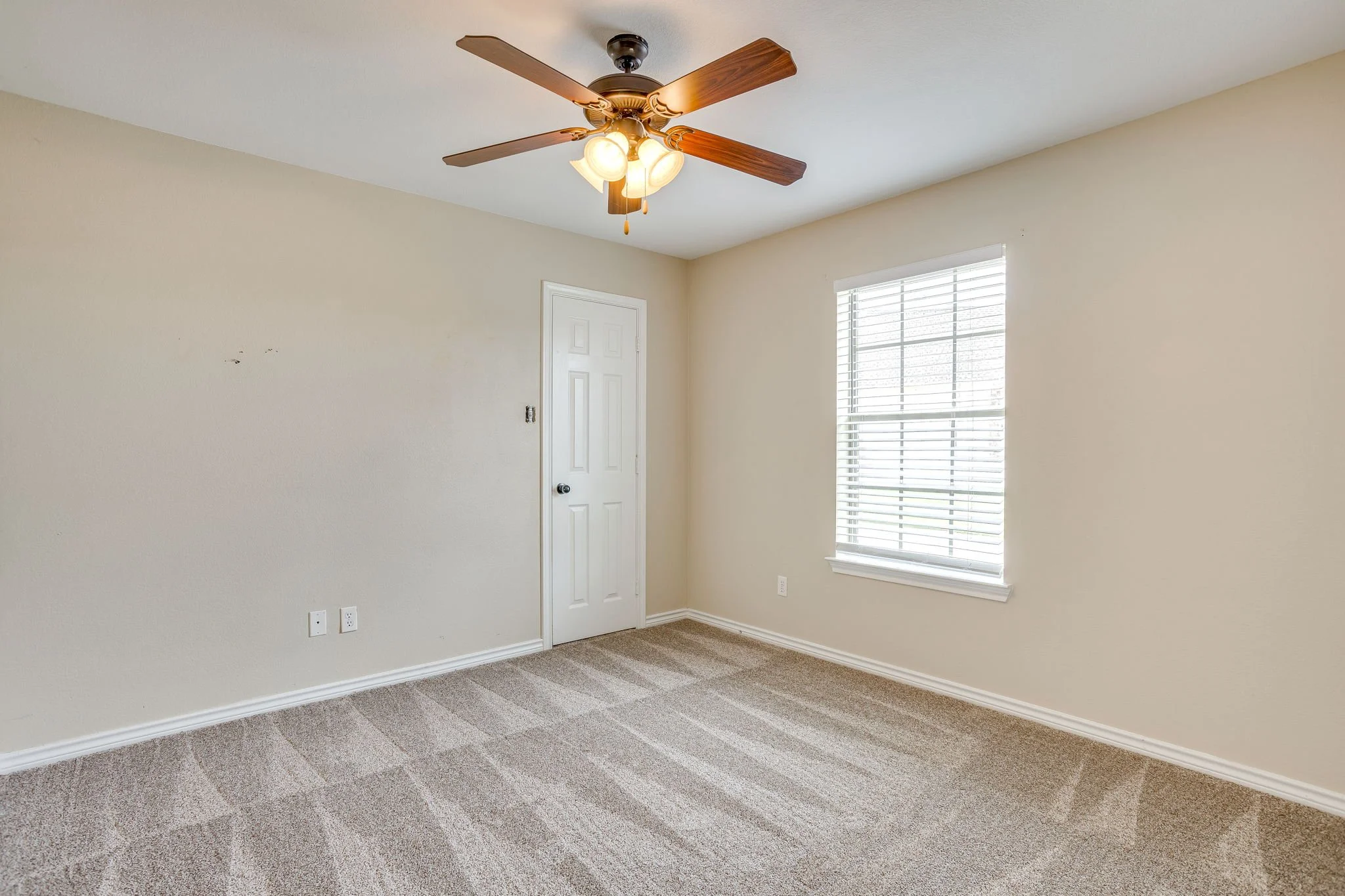155 Cornerstone Ln (30 of 48).jpg