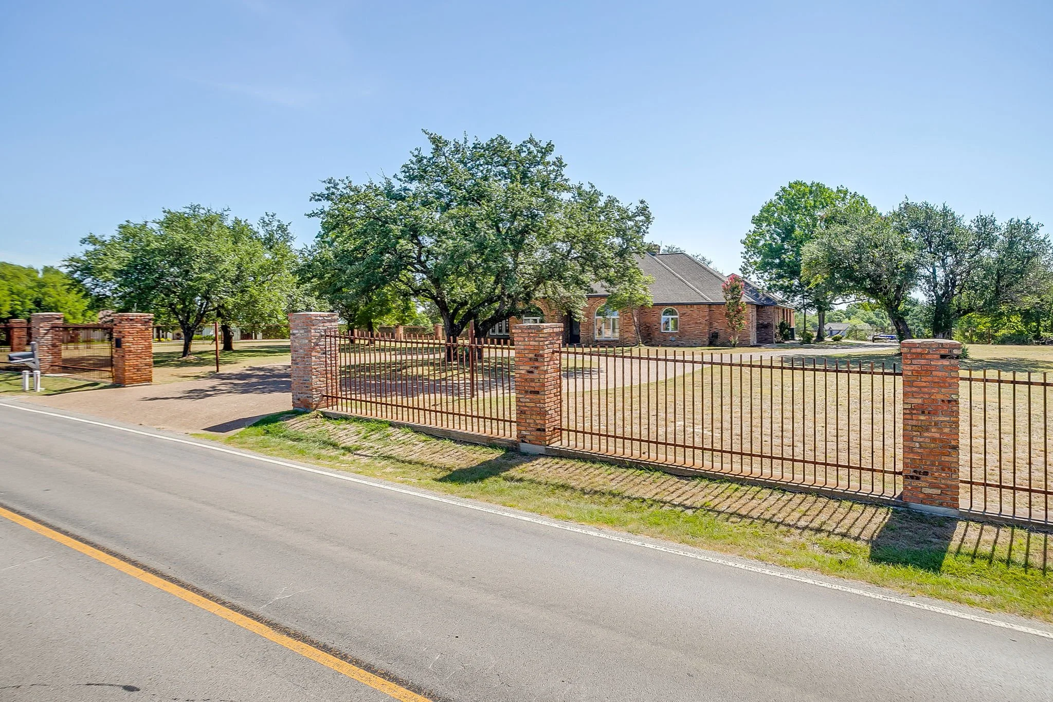 2625 Clear Lake Rd (2 of 78).jpg