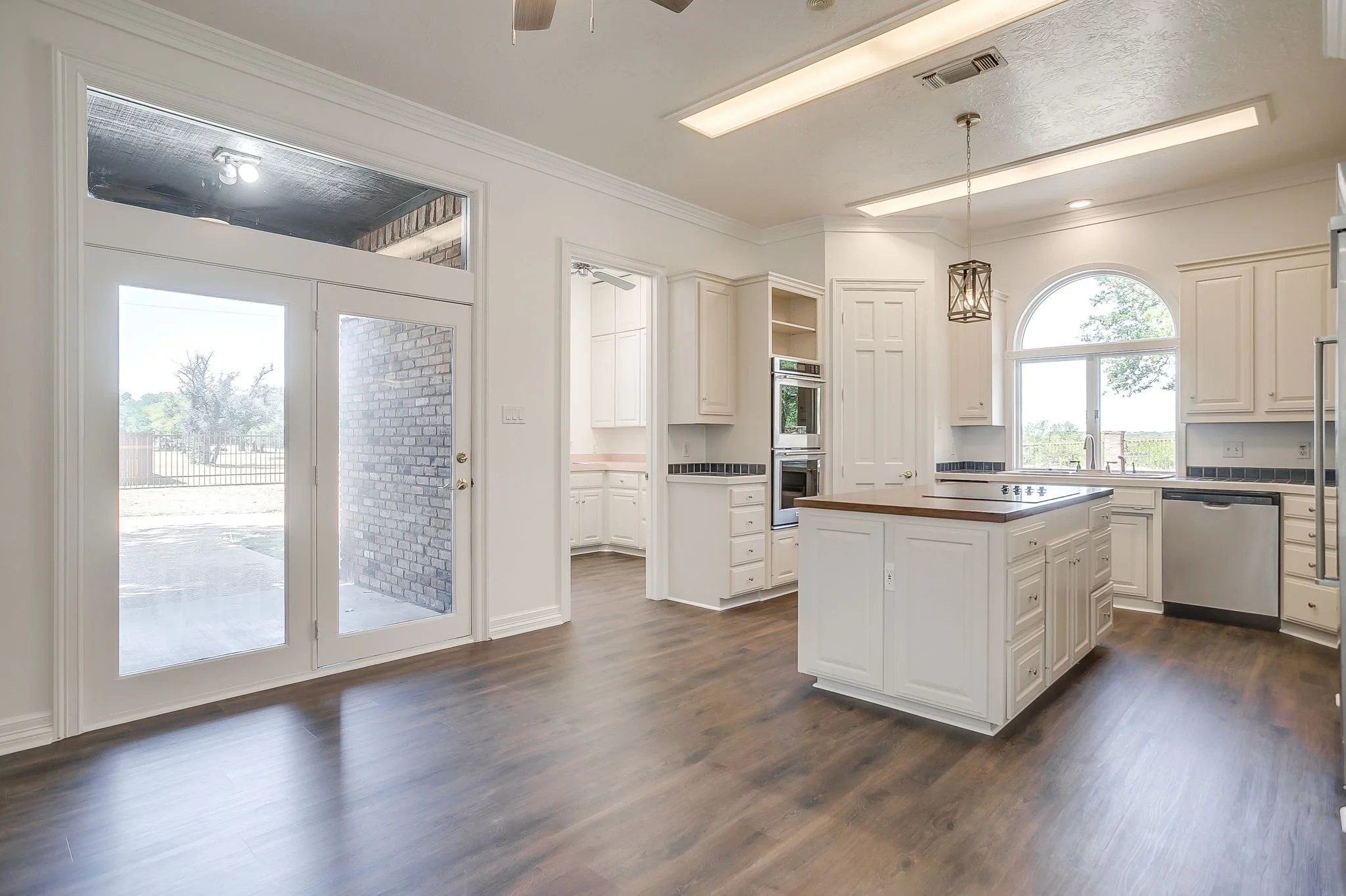 2625 Clear Lake Rd (26 of 78).jpg