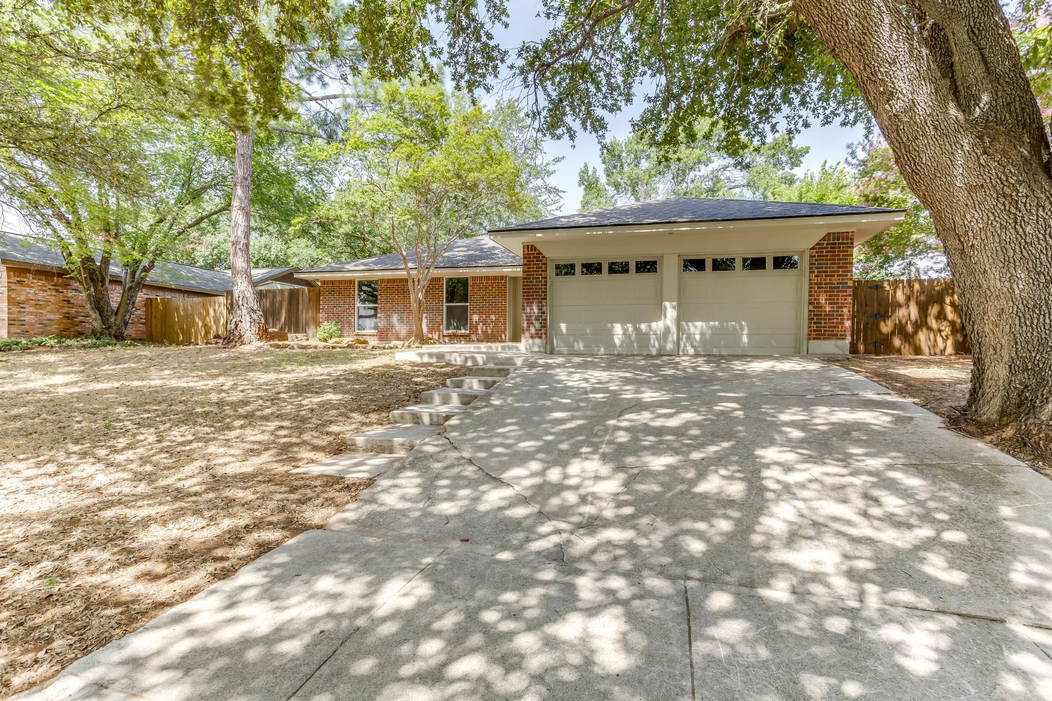 2709 Springbrooke Dr (1 of 49).jpg